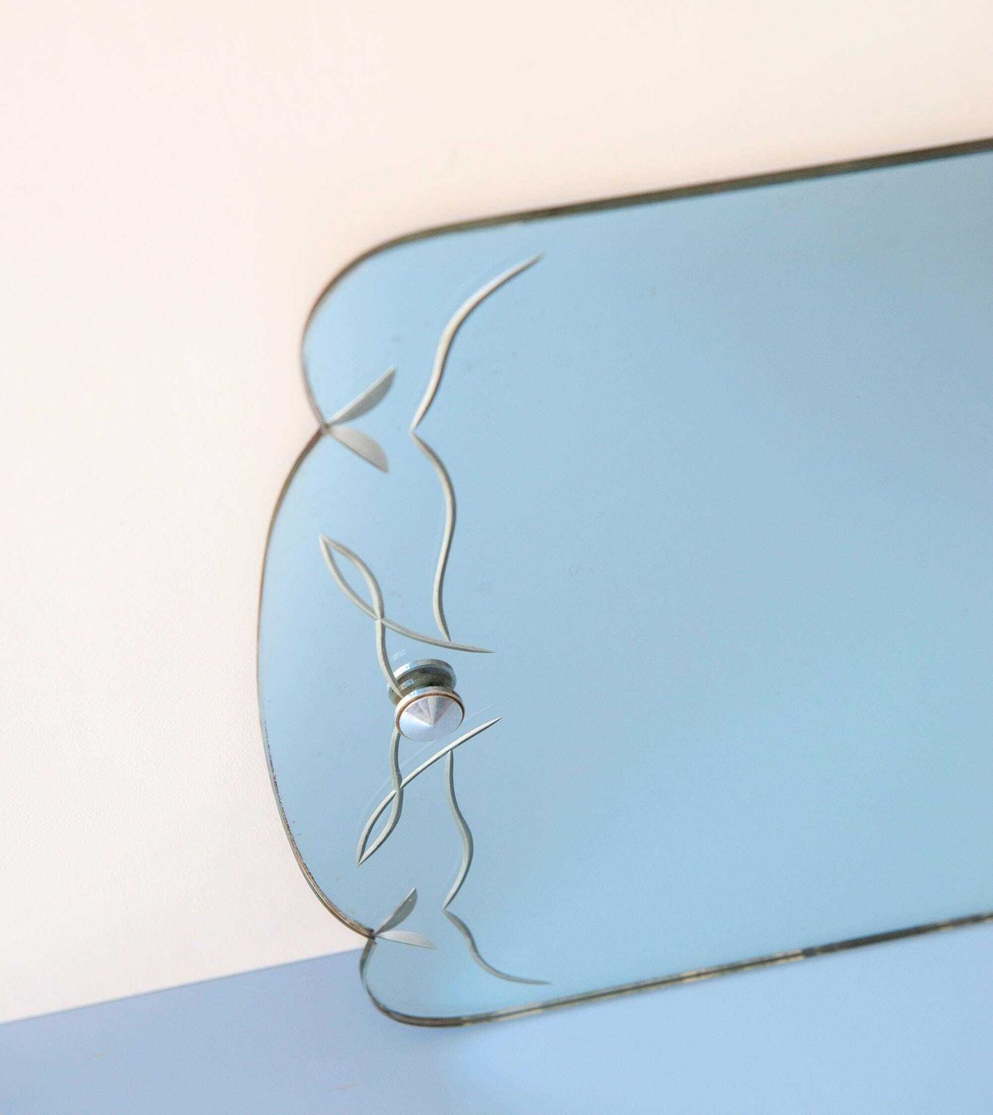 Miroir mural horizontal Art déco d'époque, sans cadre, verre gravé, miroir de cheminée, décoration rustique photo for sale