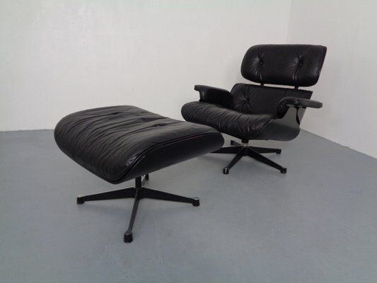 Lounge Chair And Ottoman By Charles And Ray Eames For Herman Miller, 1980s, Set Of 2 photo furniture