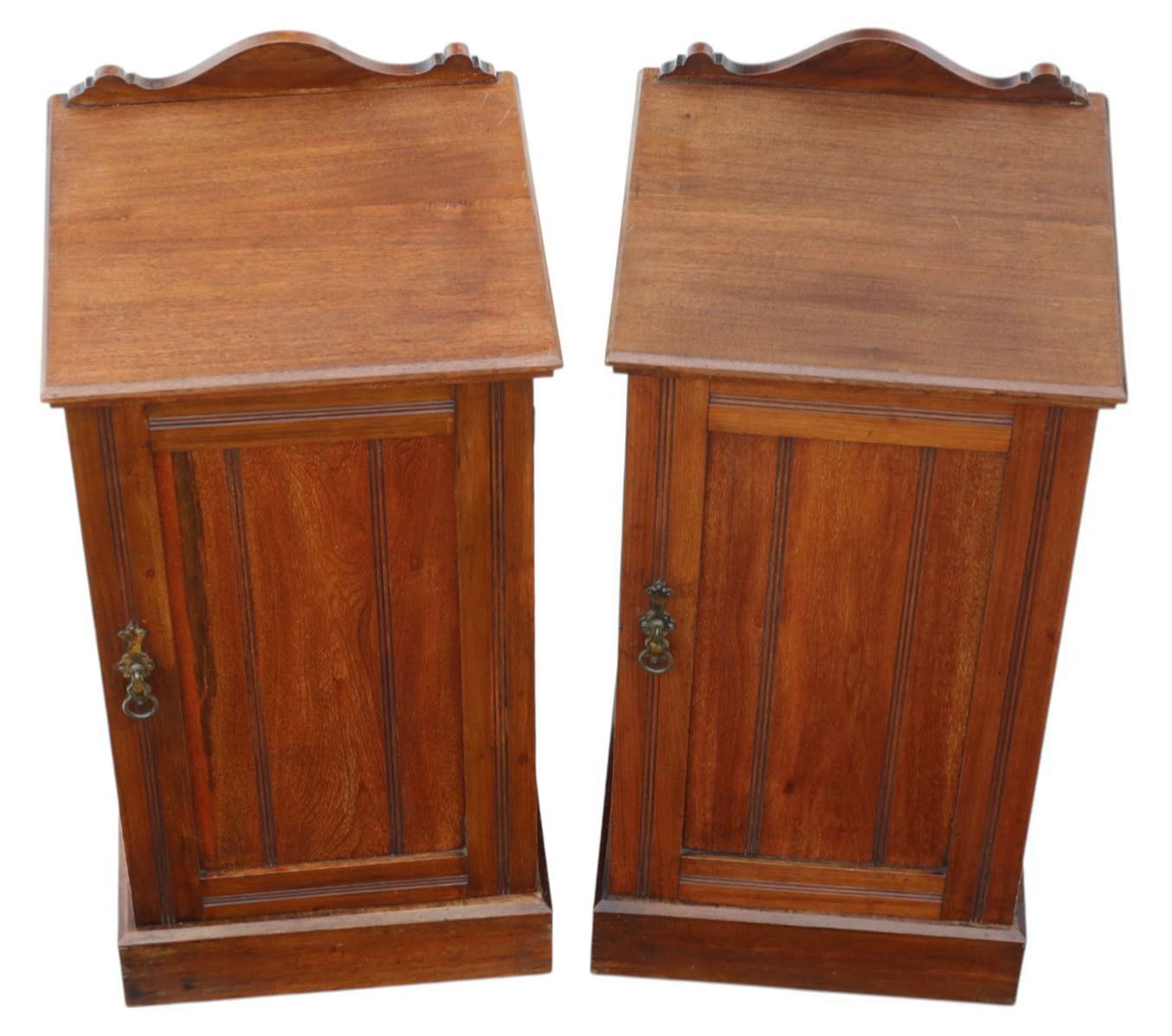 Antique C.1910 Pair Of Red Walnut Bedside Tables – Fine Quality Nightstands photo vinterior