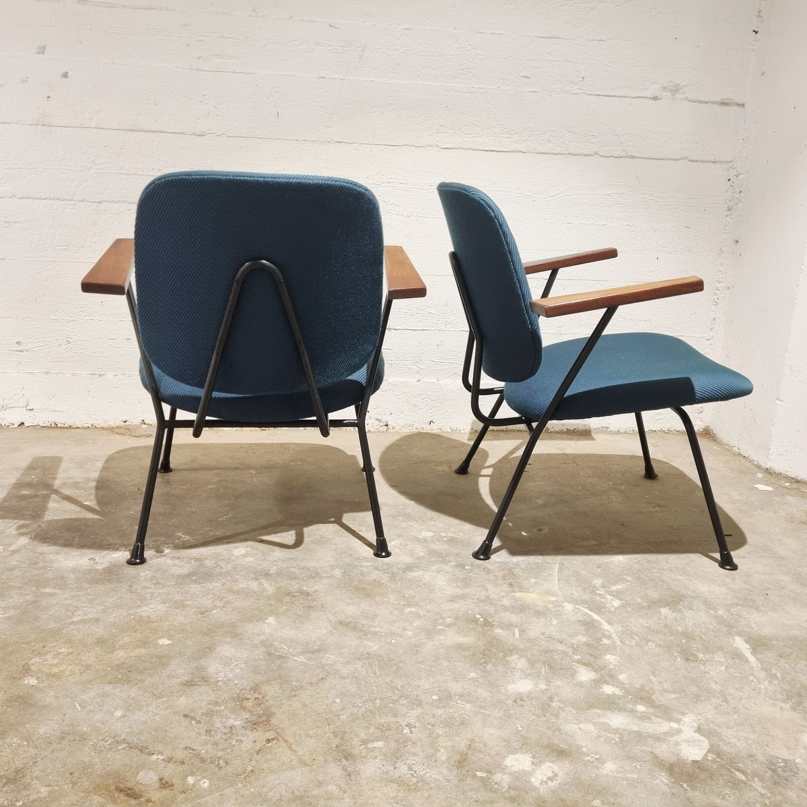 Set Of 2 Easy Chairs Designed By Gijs Van Der Sluis, 1960s photo vintage