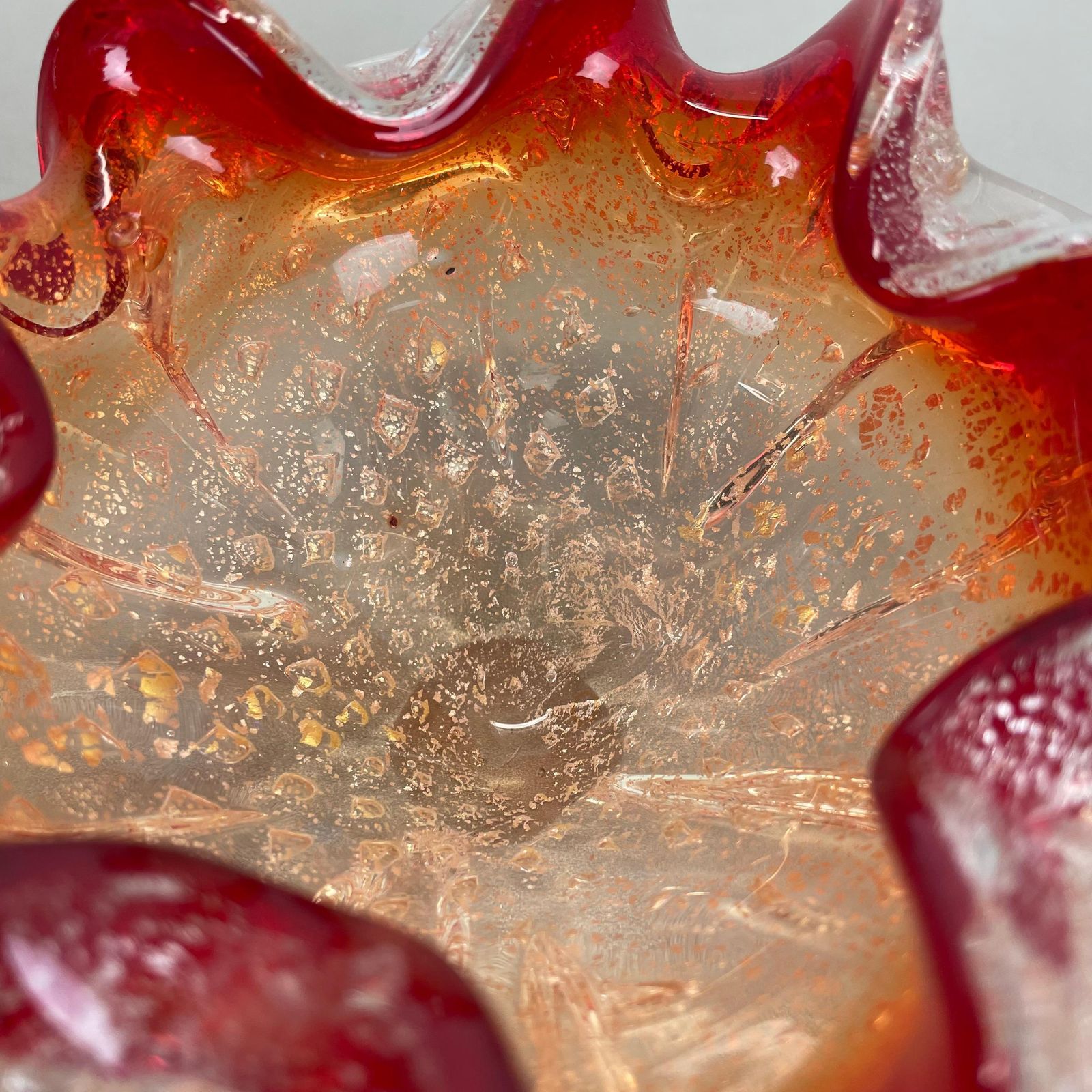 photo vinterior Murano Glass "Floral" Bowl Element Shell Ashtray By Barovier + Toso, Italy, 1970