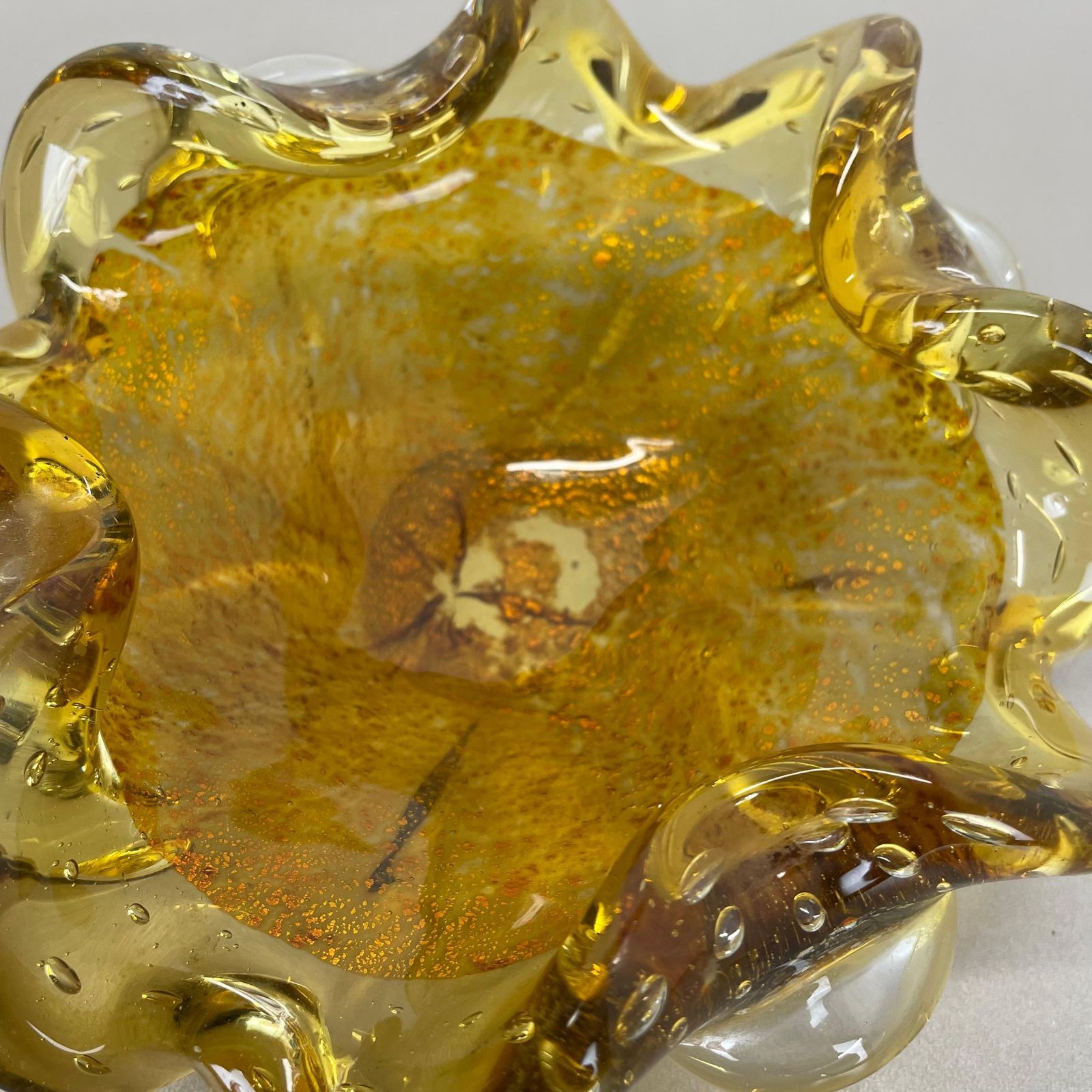Glass Bowl Element Shell Ashtray Murano Gold Dust Barovier And Toso, Italy 1970s photo vintage
