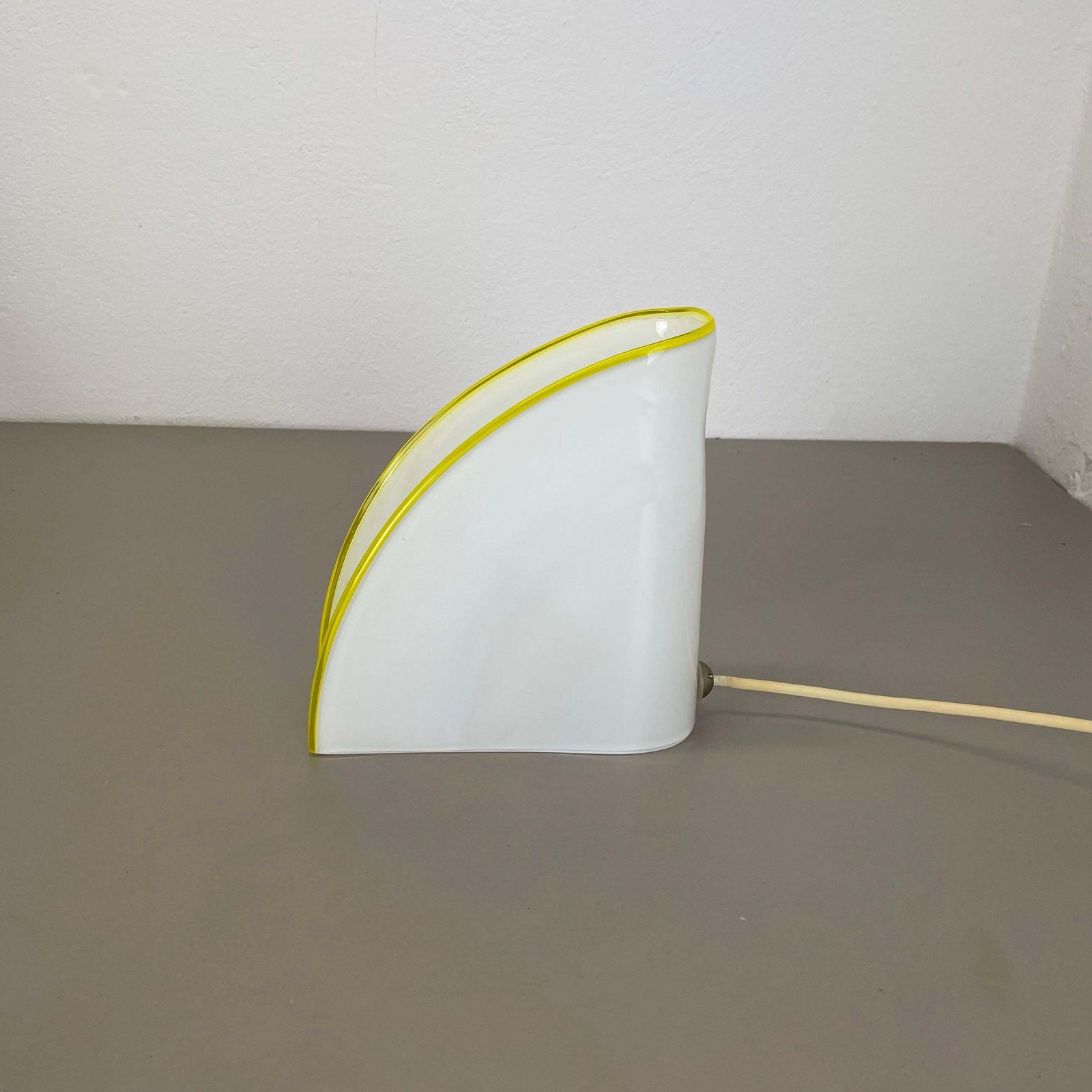 Minimalist White And Yellow Murano Glass Table Light By De Majo, Italy 1970s photo Lighting