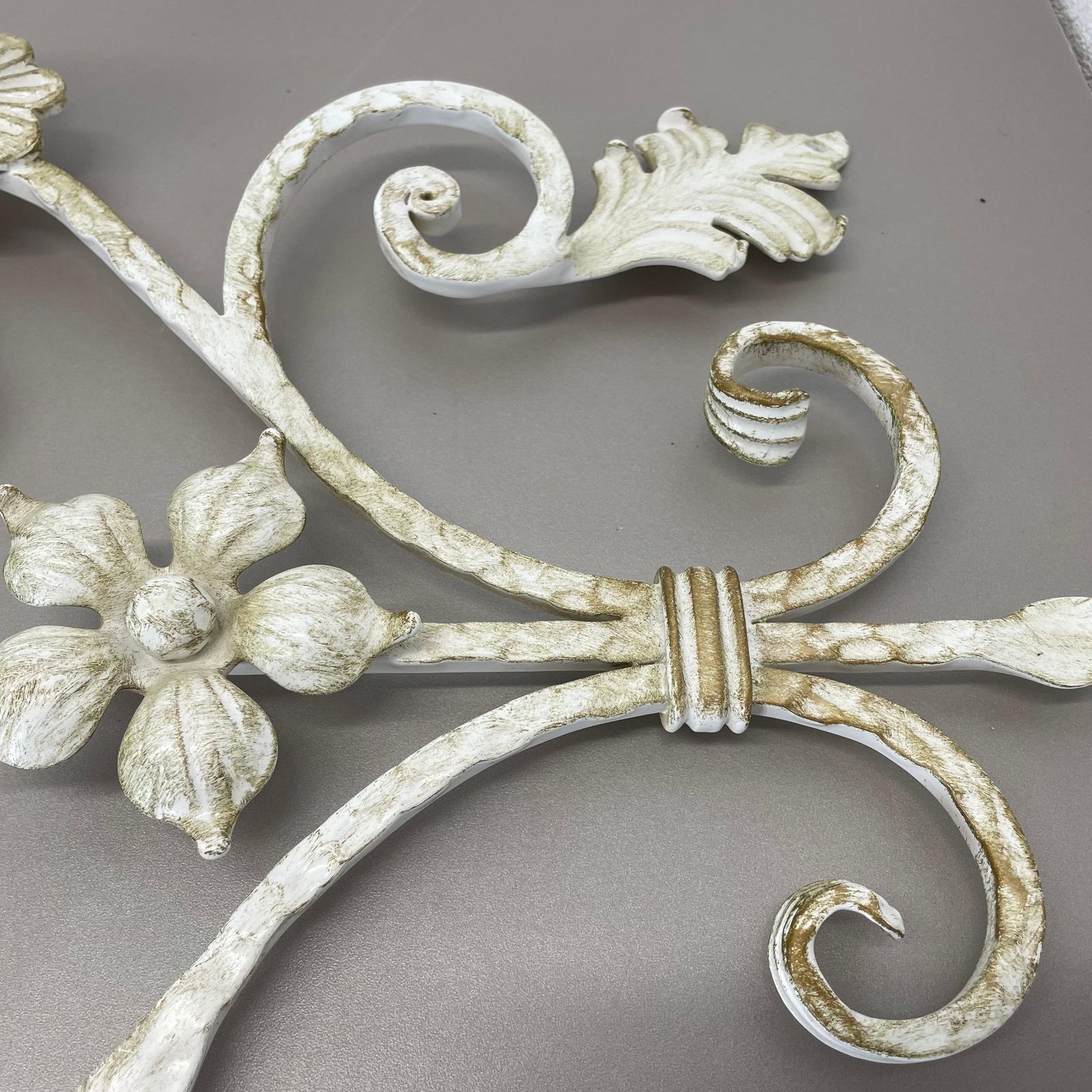 photo buy 1 Of 3 Xxl 73cm White Metal Florentiner Theatre Wall Light, Italy, 1970s