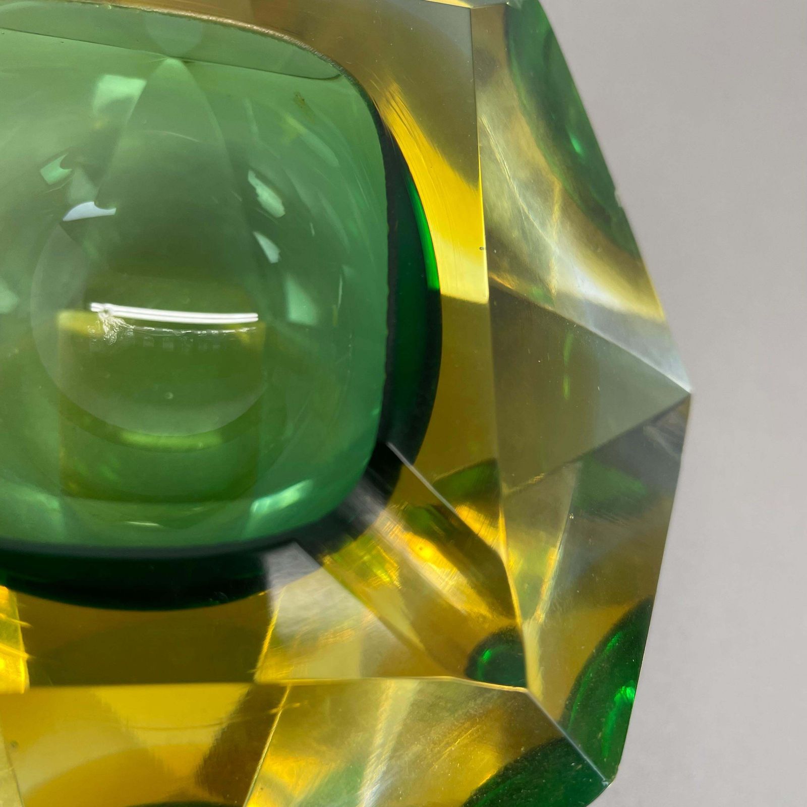 Murano Glass Faceted "Diamond" Sommerso Bowl Element Ashtray Murano Italy, 1970s photo vintage