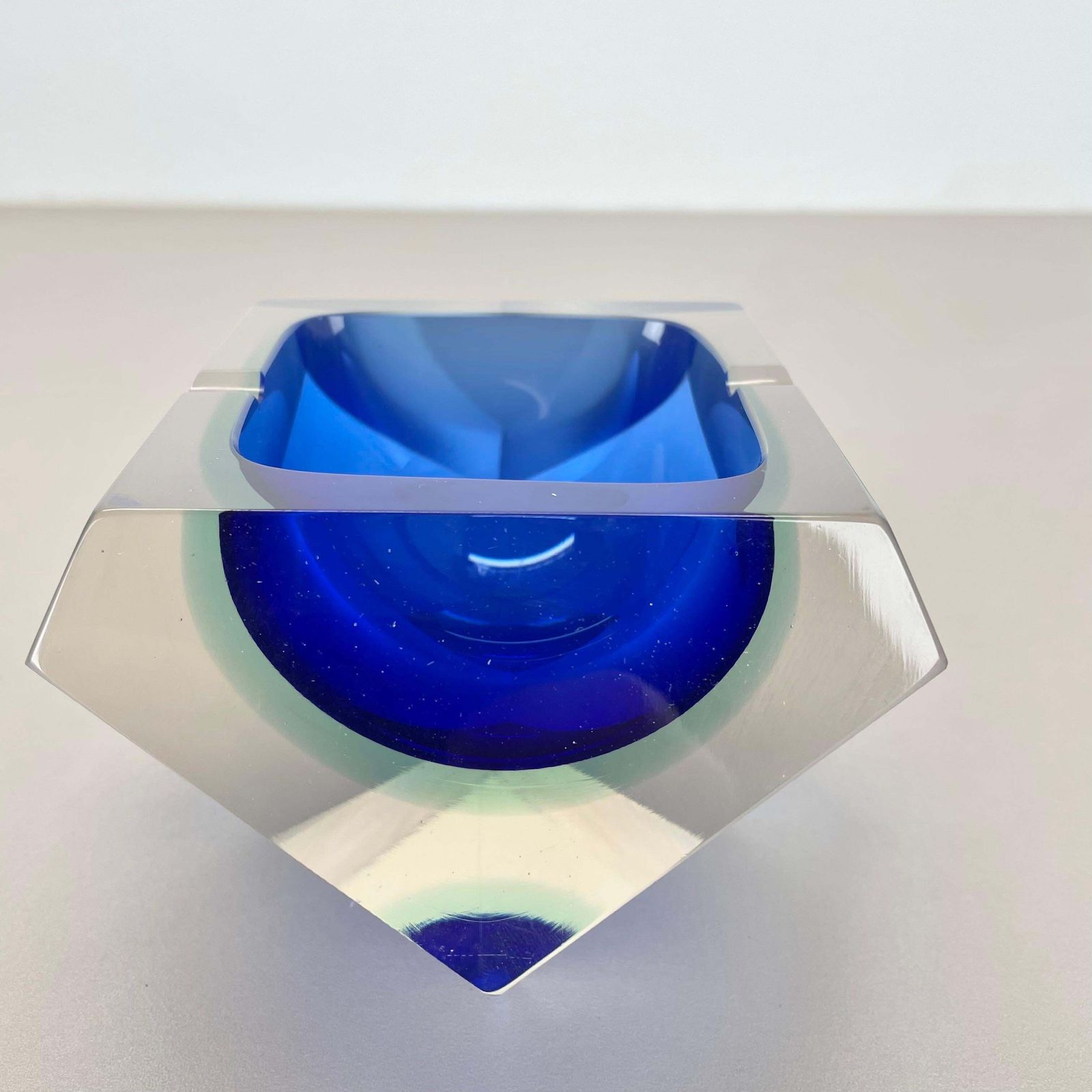 photo vintage Xl 1.7kg Murano Glass Sommerso "Diamond" Bowl Ashtray By Flavio Poli Italy, 1970