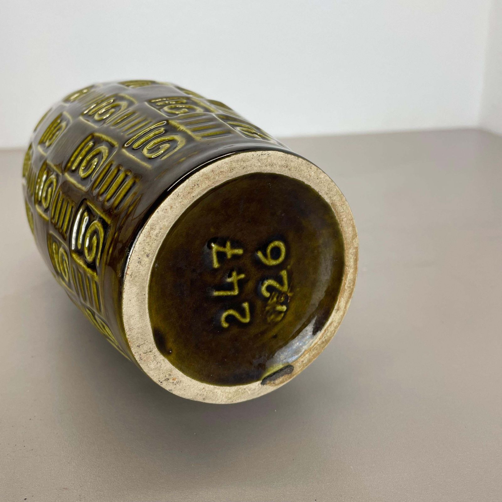 photo vintage Extraordinary "Abstract Line" Tube Pottery Fat Lava Vase Scheurich Germany  1970