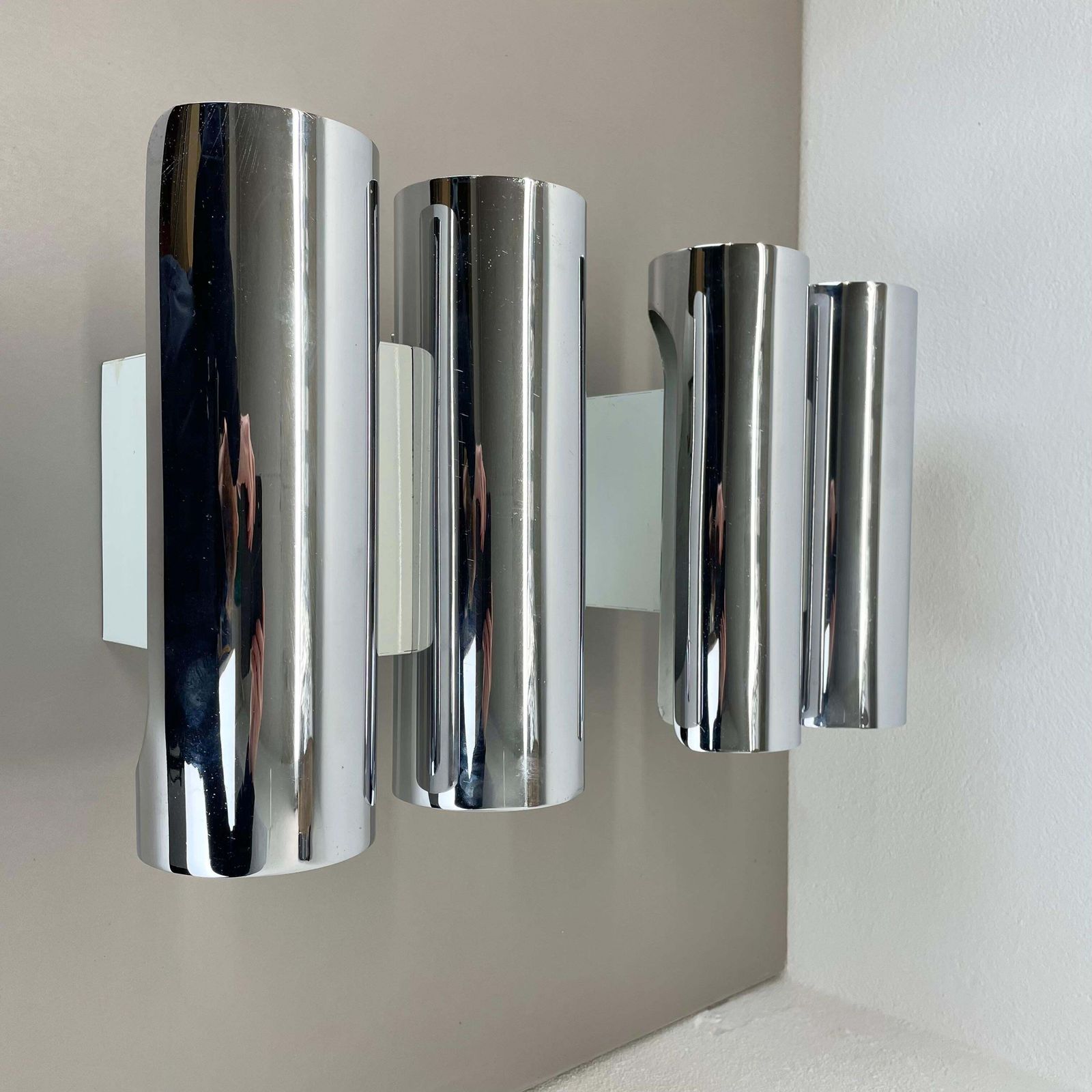 Set Of 2 Modernist Xxl 30cm Atomic Space Age Chromed Wall Lights, Germany 1970s photo vinterior