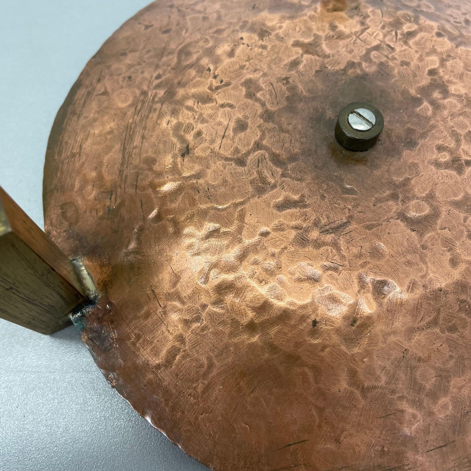 photo vintage Modernist Sculptural Auböck Style Brutalist Copper Candleholder, Austria 1950