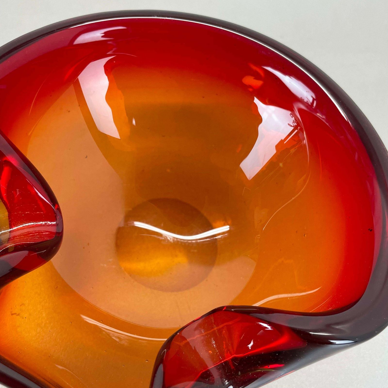 photo furniture Rare Murano Glass "Red Yellow"  Bowl Element Shell Ashtray Murano, Italy, 1970s
