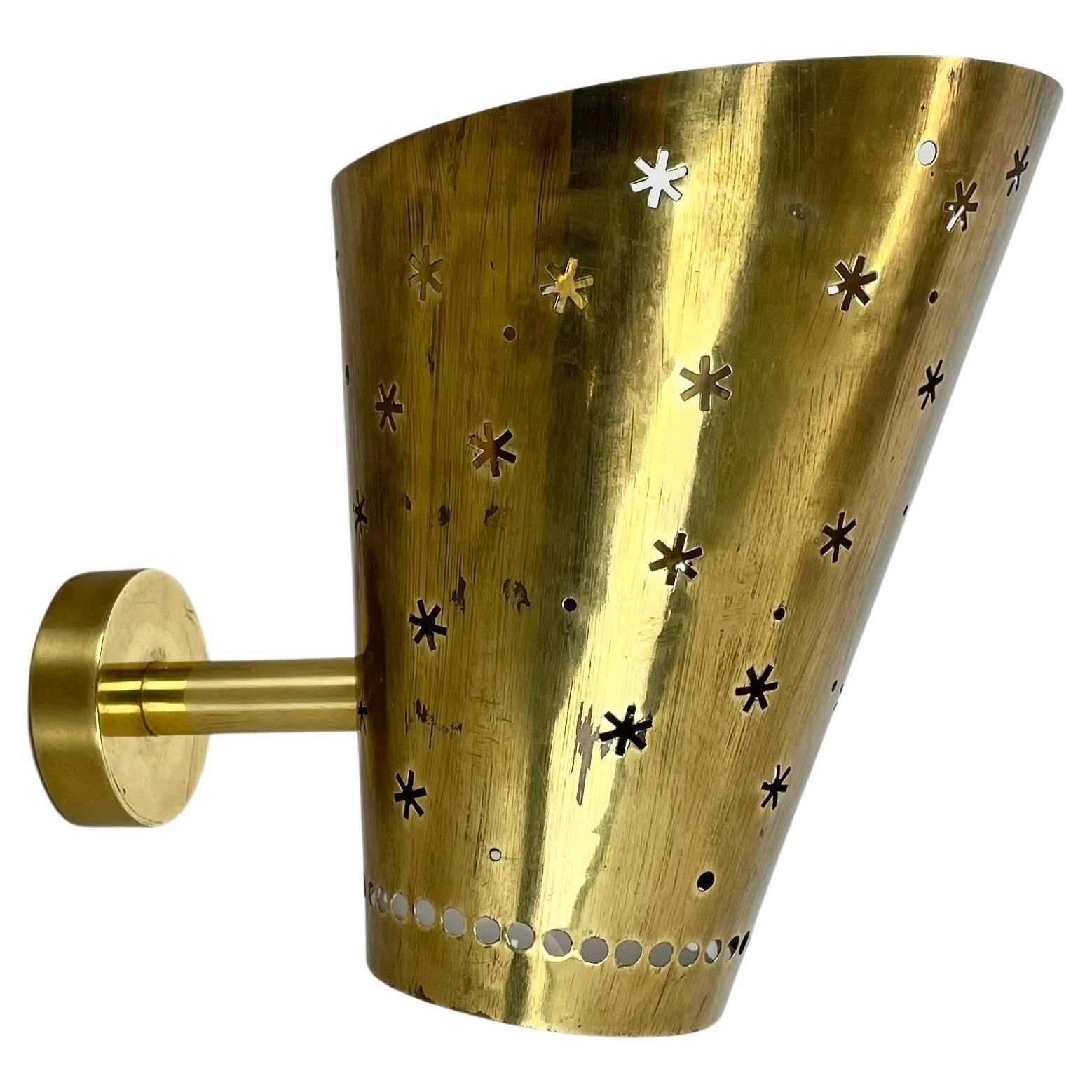 Rare Minimalist Brass "Stars" Theatre Wall Light By Stilnovo Attrib. Italy 1950s