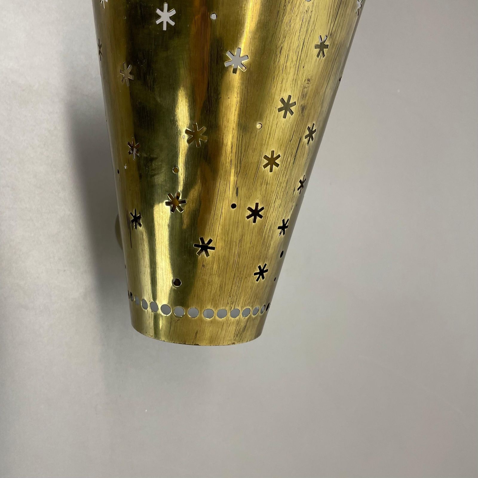 Rare Minimalist Brass "Stars" Theatre Wall Light By Stilnovo Attrib. Italy 1950s photo Lighting
