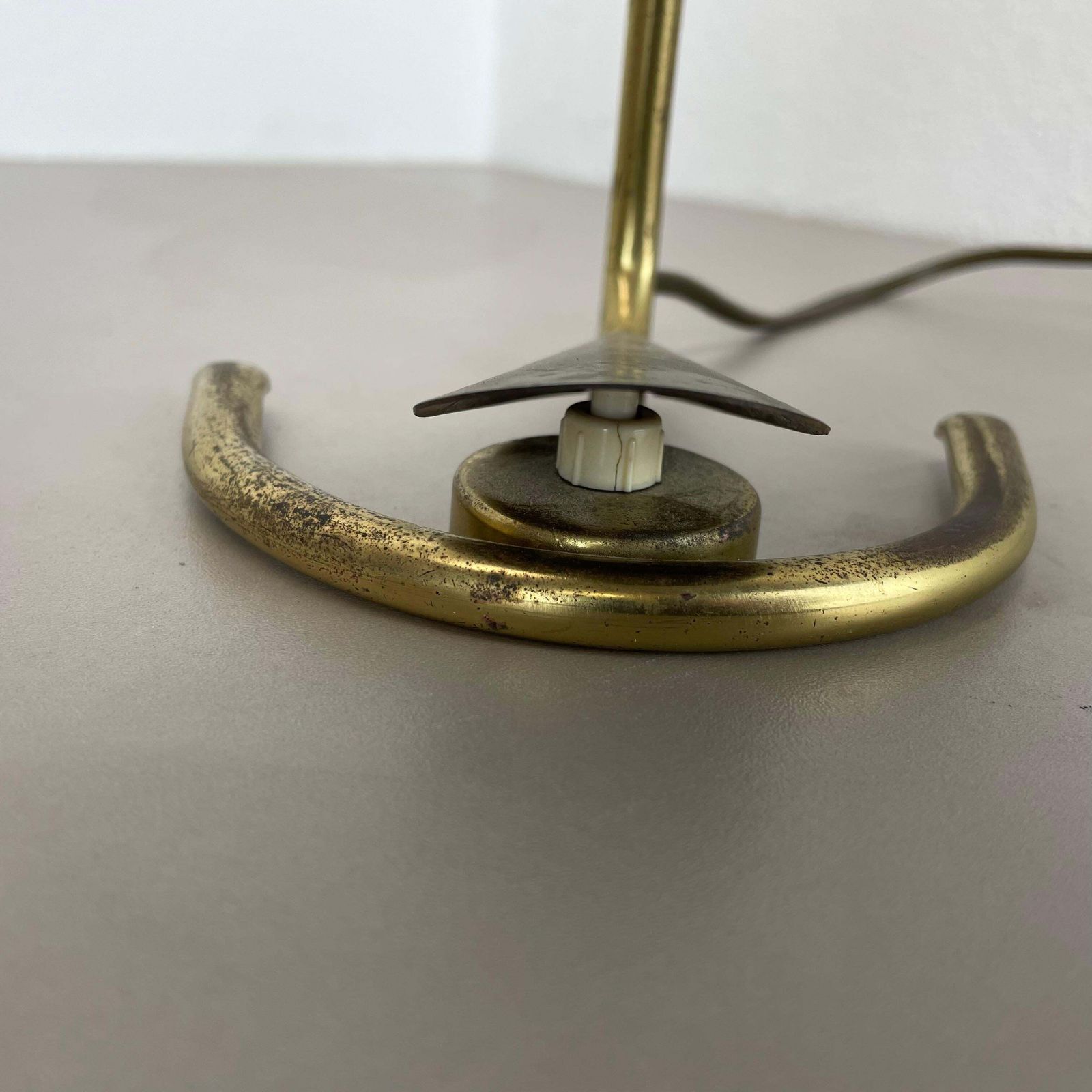 Original Hollywood Regency Stilnovo Style Brass Sputnik Table Light, Italy 1950s photo vinterior