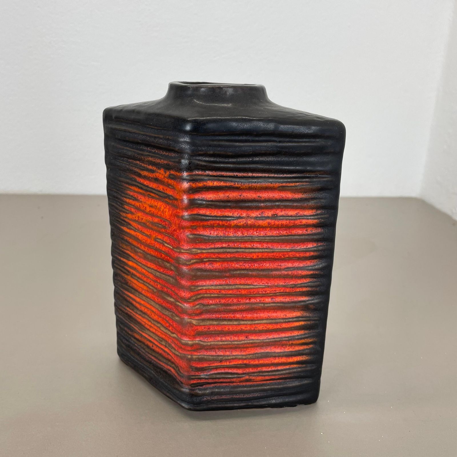 photo vinterior Large 20cm Ceramic Brutalist Vase Fat Lava Carstens Tönnieshof, Germany, 1970s