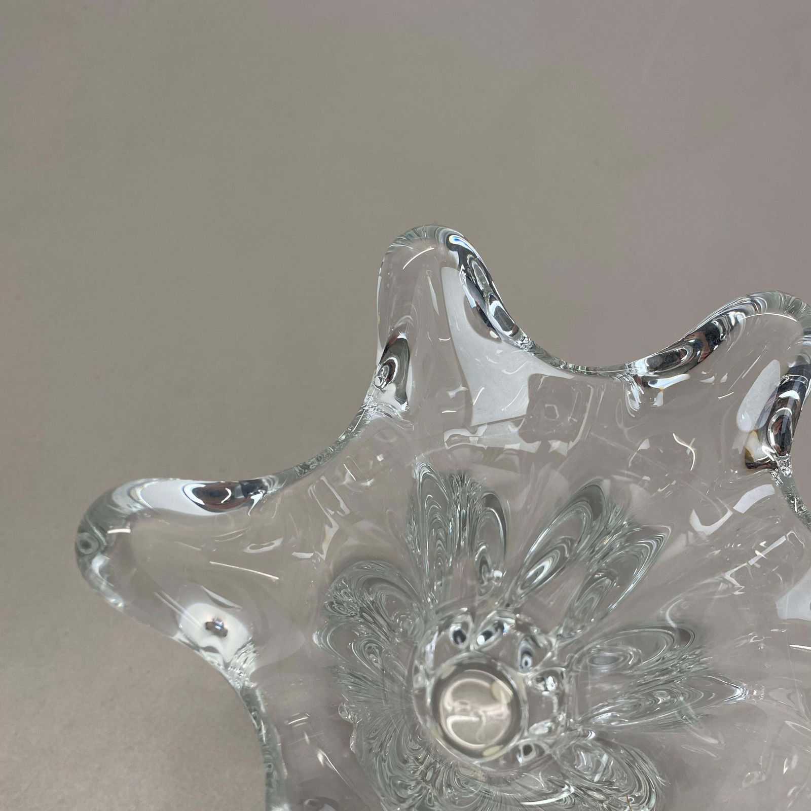 photo vinterior Small Lucid 21cm Floral Bubble Crystal Glass Vase By Art Vannes, France, 1970s