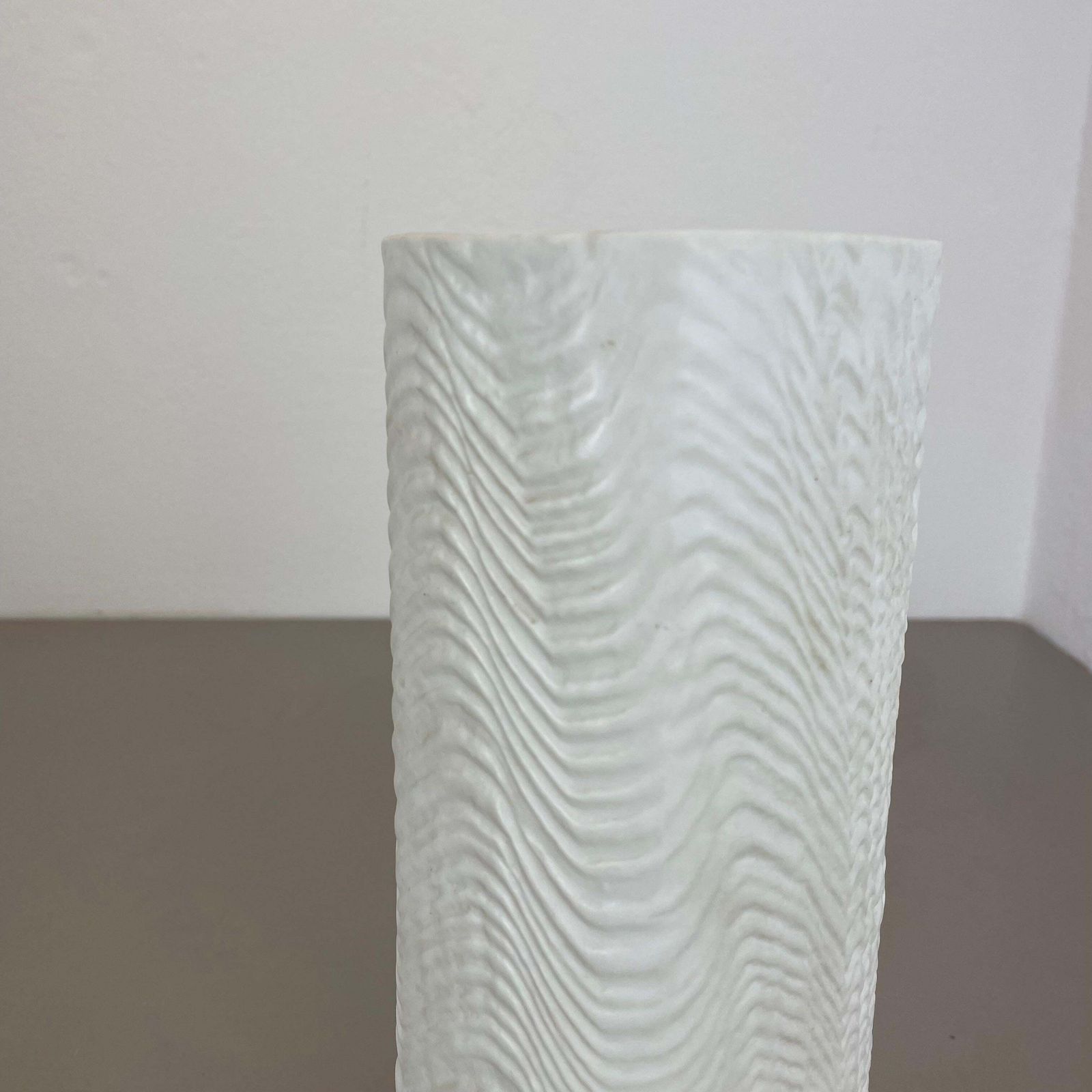 Large 30cm Op Art Vase Porcelain Vase By Martin Freyer For Rosenthal, Germany photo vinterior