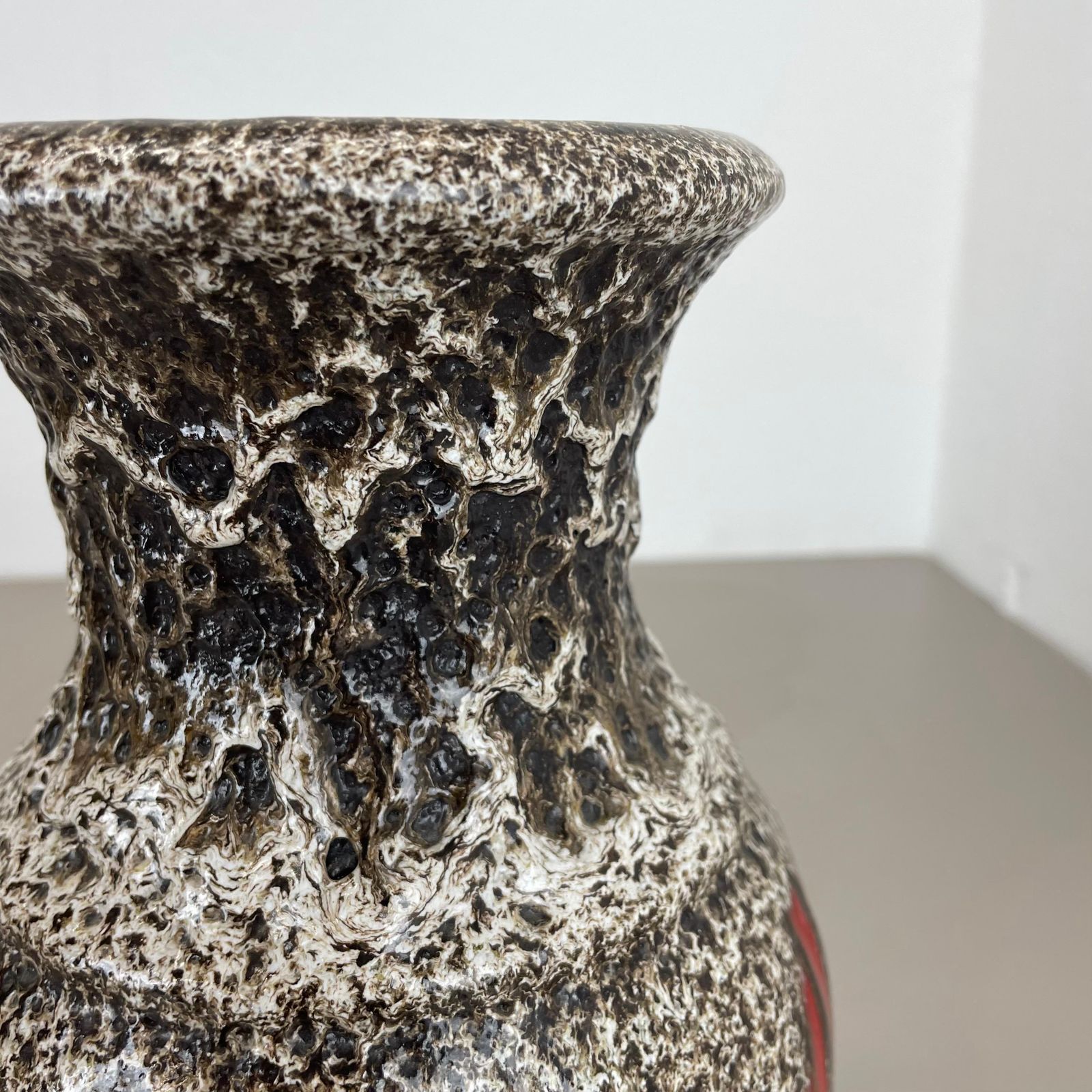 477.0 Large 26cm Zig Zag Lora Pottery Fat Lava Vase By Scheurich, Germany, 1970s photo