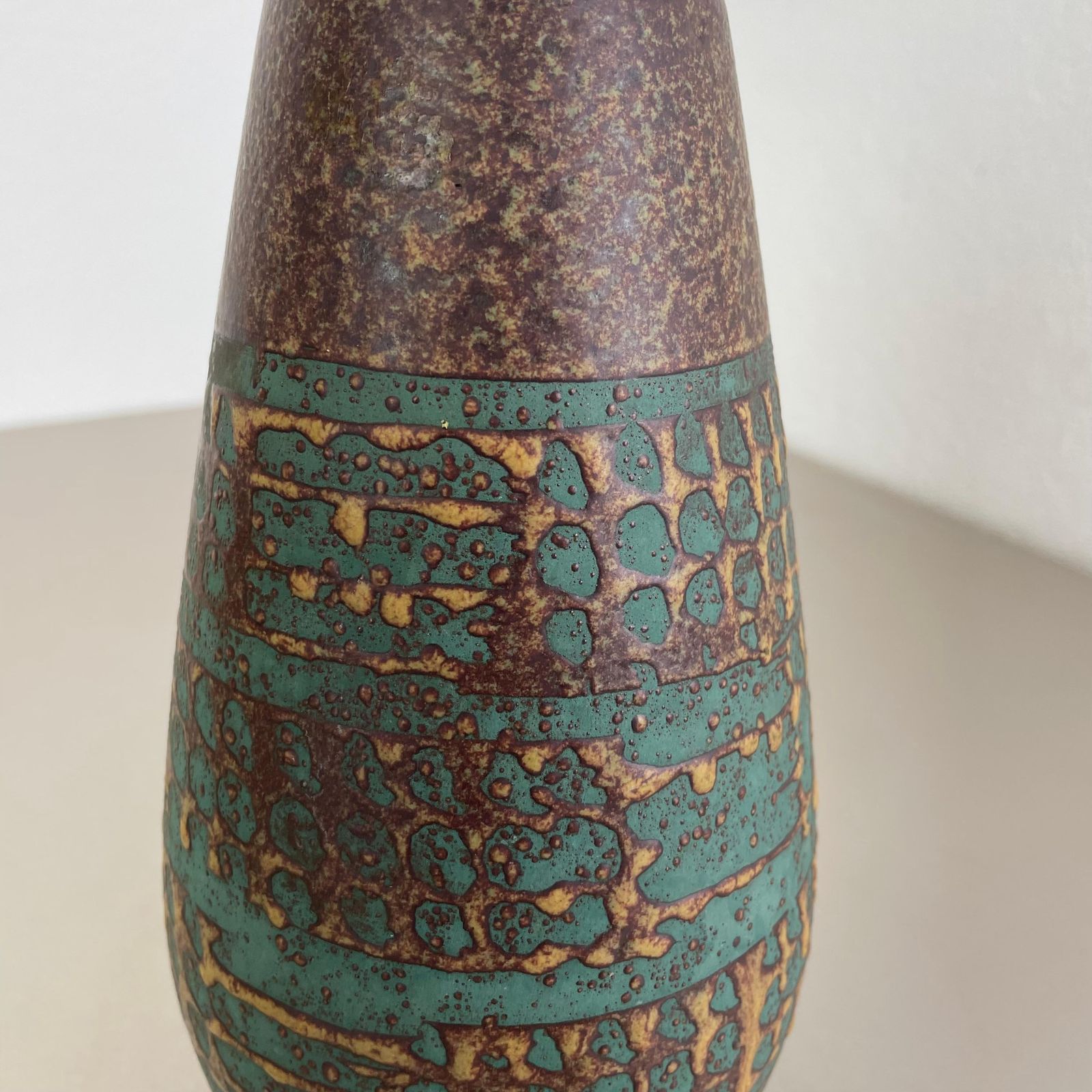 Large 25cm Ceramic Brutalist Vase Fat Lava Carstens Tönnieshof, Germany, 1970s photo 310.0