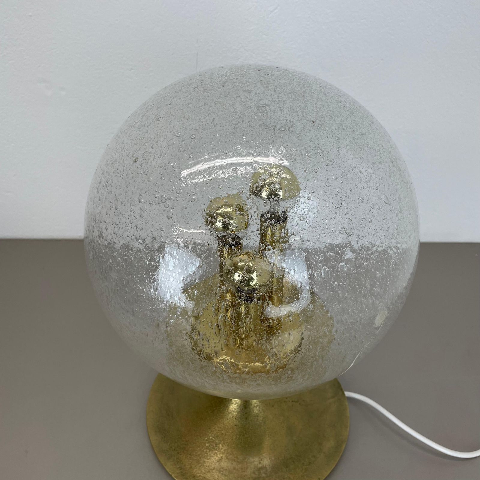 Huge 44cm Hollywood Regency Stilnovo Style Brass Ball Table Light, Italy 1970s photo 2654.0