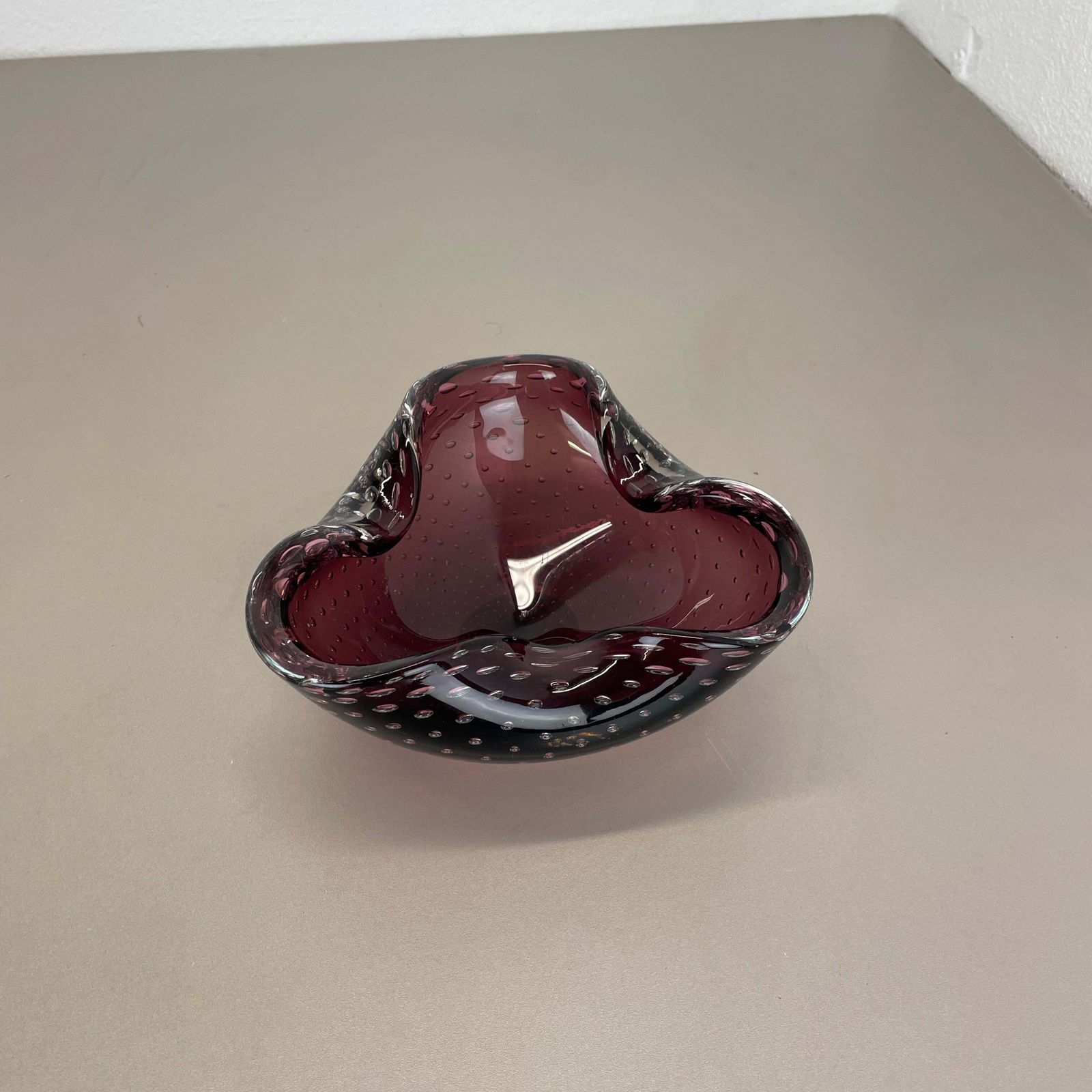 Large 1.3kg Murano Glass Bullicante Purple Bubble Bowl Element Shell Italy, 1970 photo buy