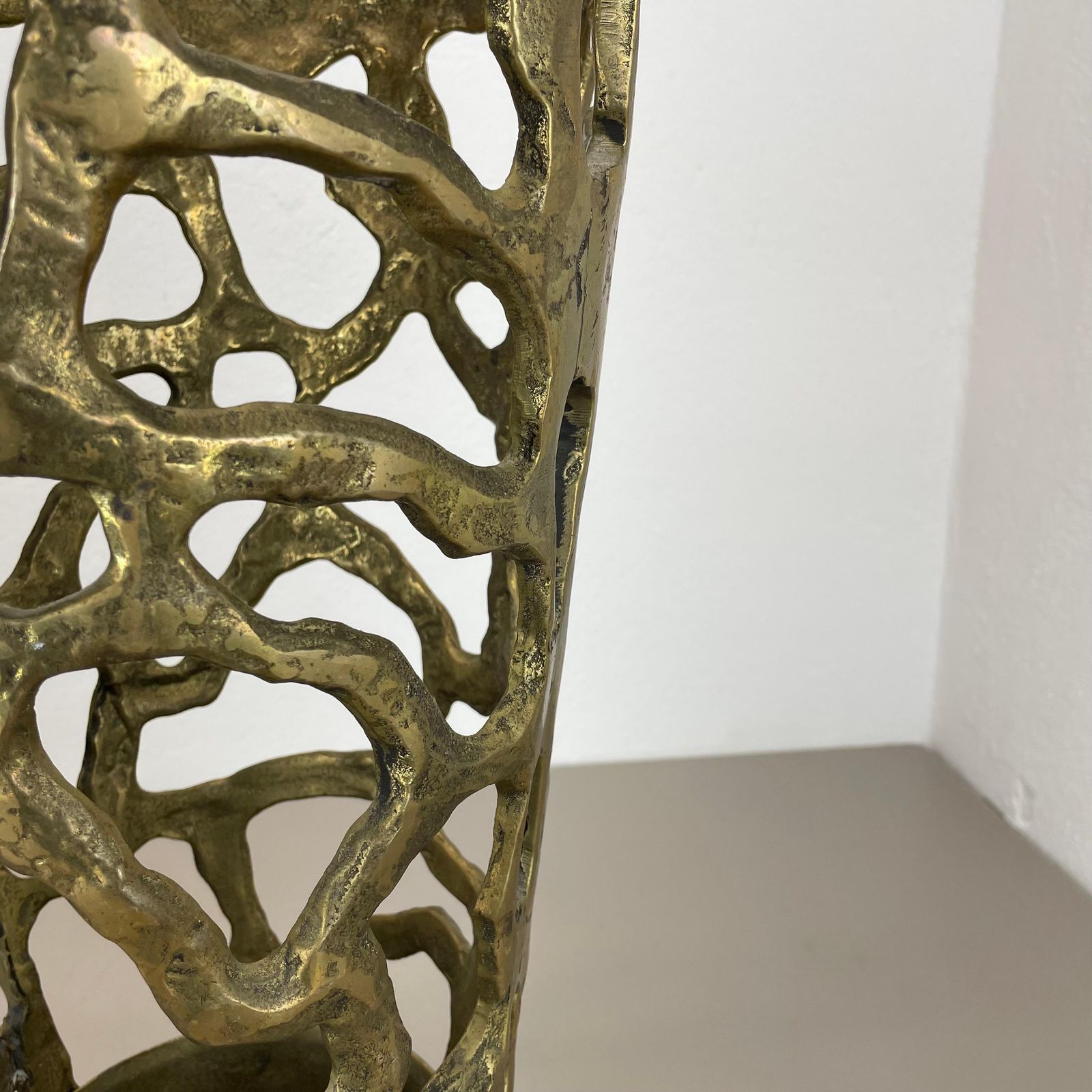 Hollywood Regency Solid 11kg Brutalist Brass Umbrella Stand, Italy, 1970s photo vintage