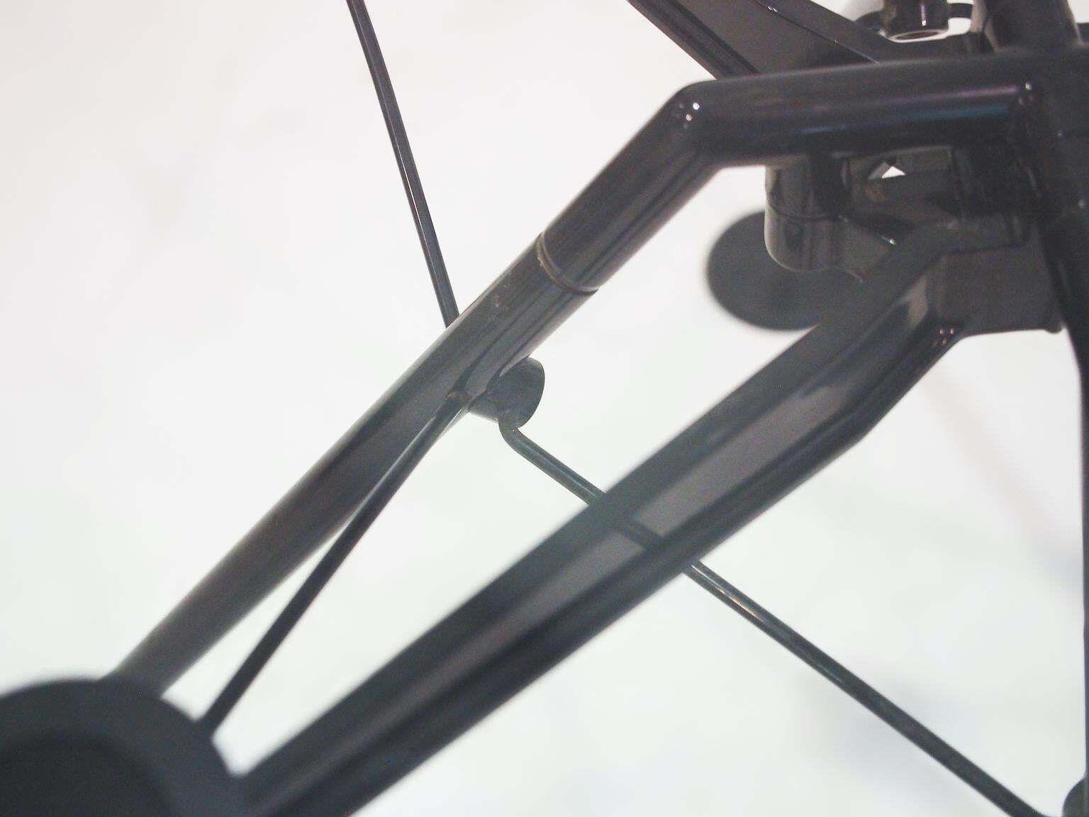 Round Dining Table Nomos By Sir Norman Foster & Partner photo vintage