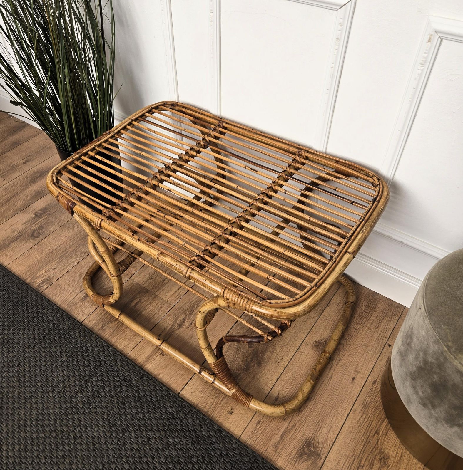 1960s Italian Bamboo Rattan Bohemian French Riviera Bench Or Side Accent Table photo vinterior