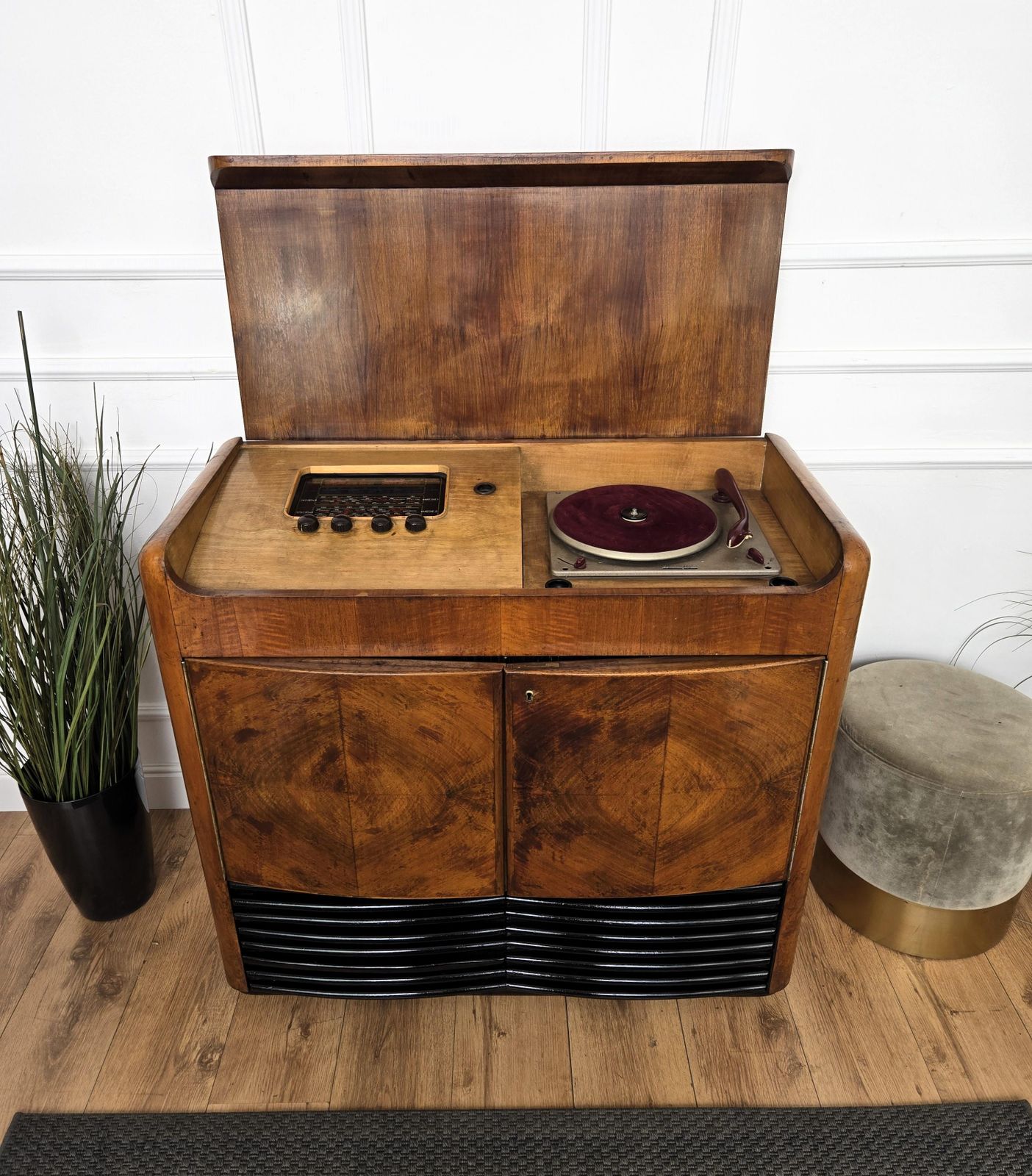 50s Art Deco Italian Radio Vynil Disc Walnut Burl Mirror Mosaic Dry Bar Cabinet photo vintage