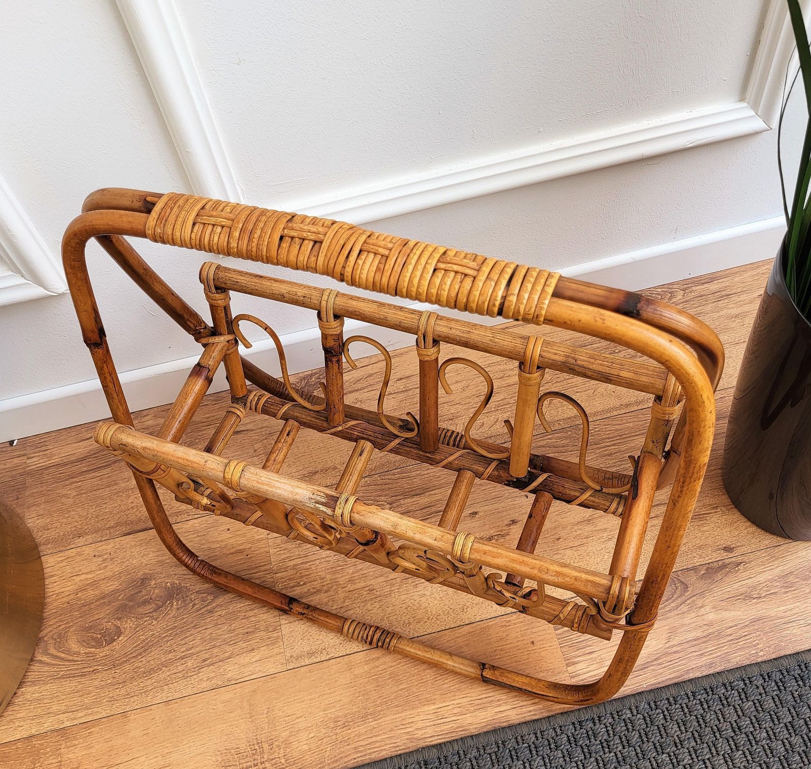 1960s Italian Bamboo Rattan Bohemian French Riviera Magazine Rack Stand photo vinterior