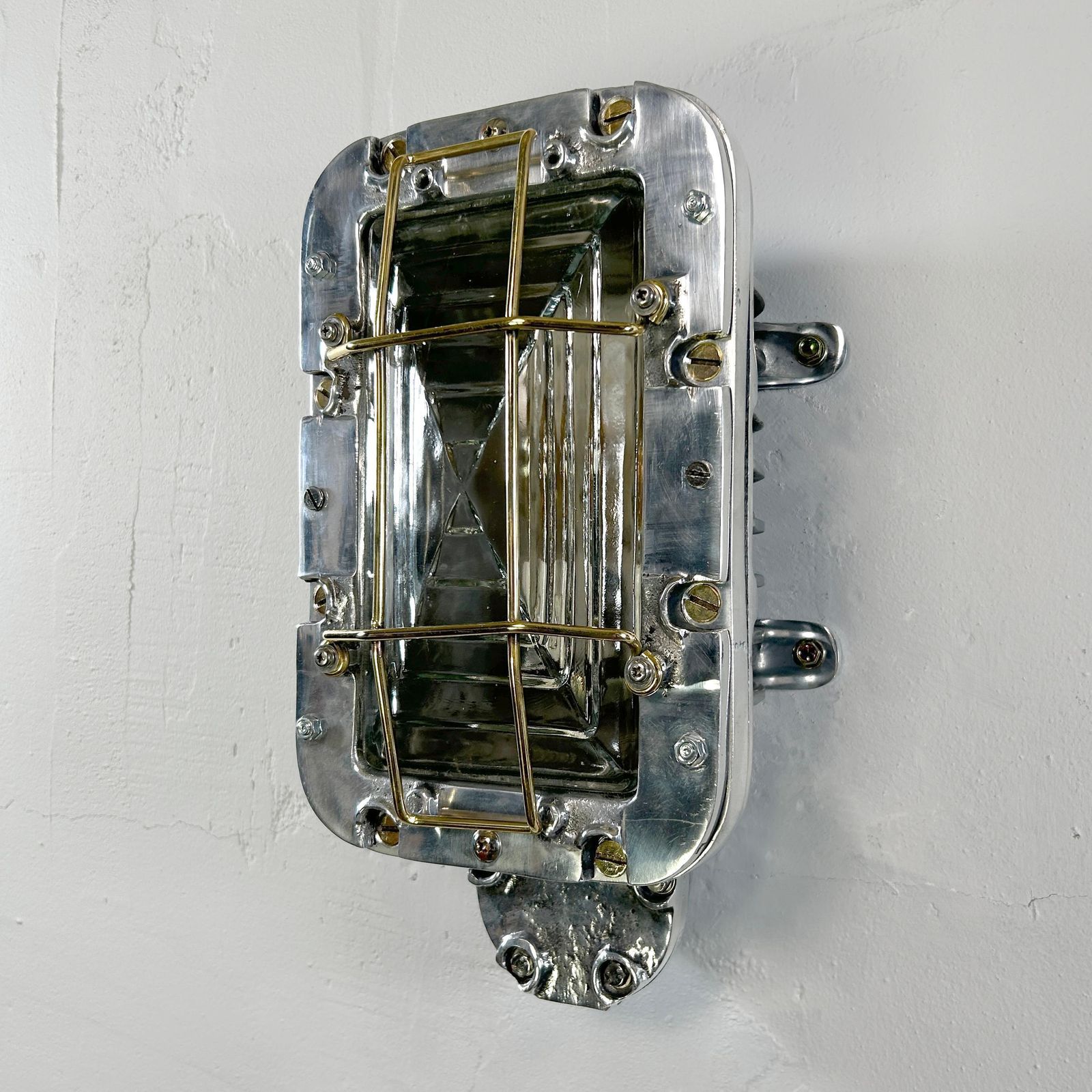 British Late Century Cast Aluminium photo vinterior