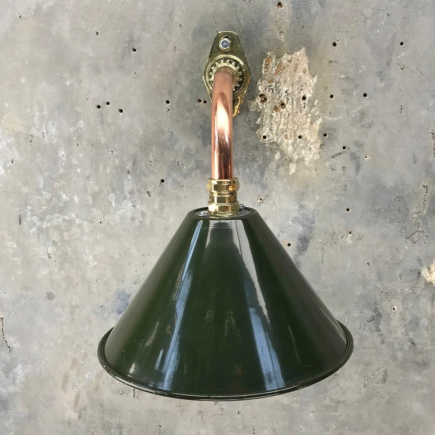 1980s Ex British Army Light Shade / Copper And Brass Cantilever, Original Green photo 326.0