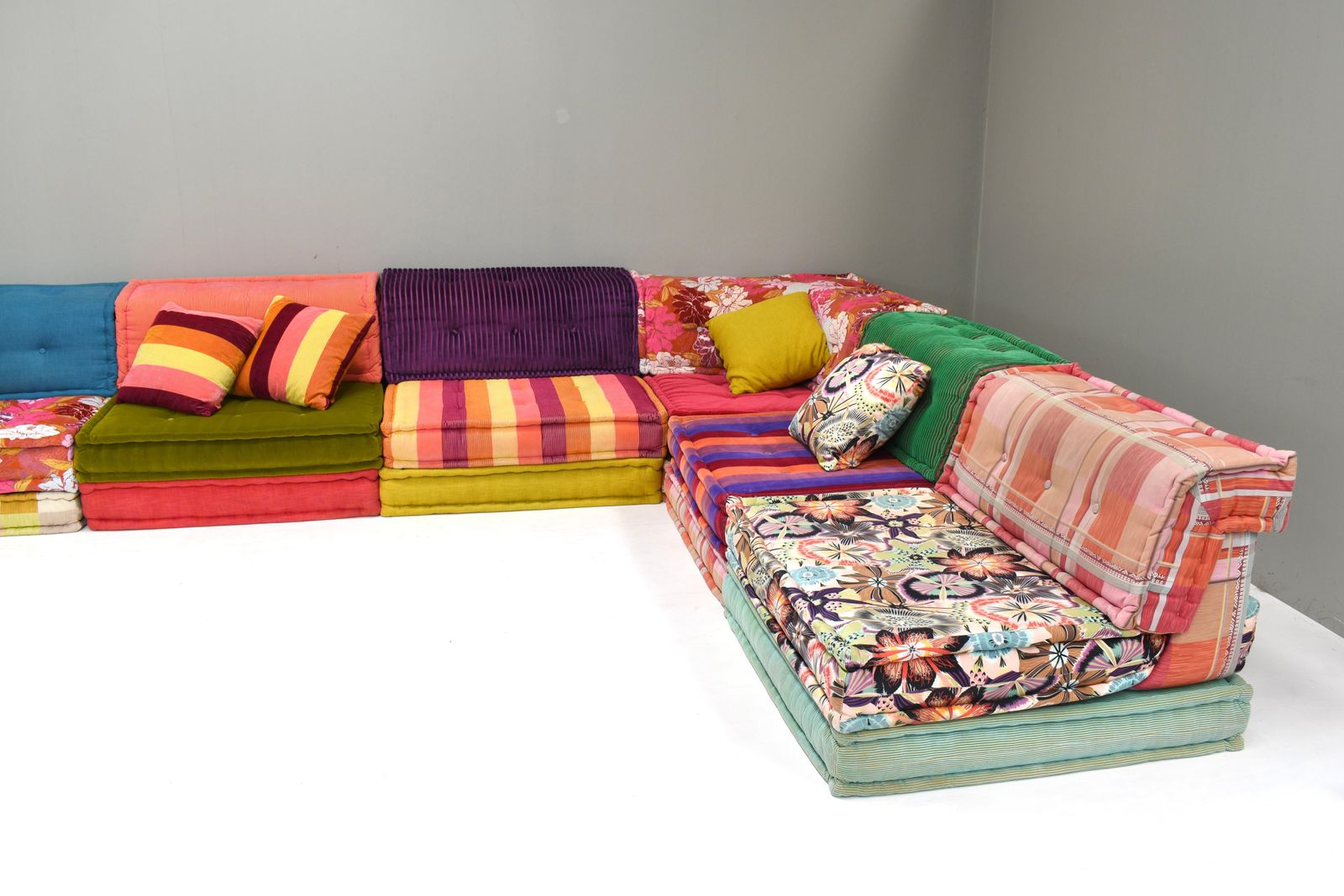 34999.0 Large Mah Jong Sofa In Original Fabric By Hans Hopfer For Roche Bobois 35 Pieces photo