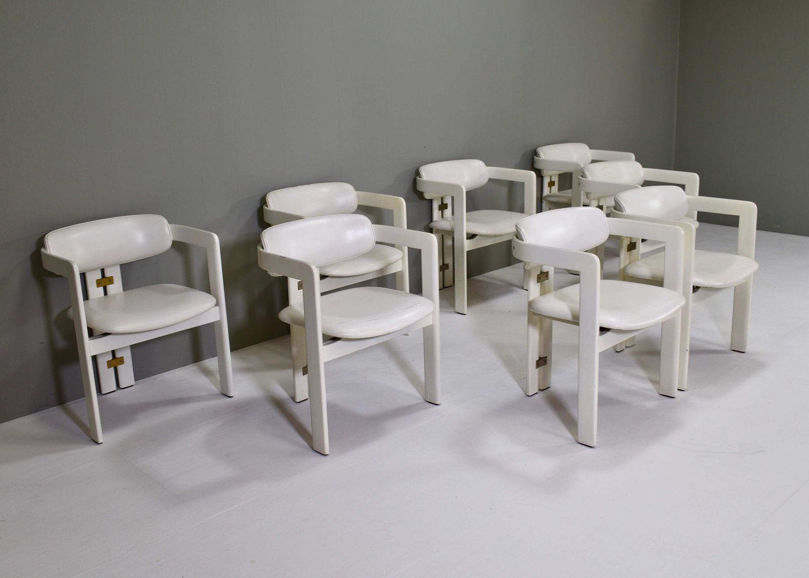 Set Of 8 Pamplona Chairs In Leather By Augusto Savini For Pozzi   Italy, 1965 photo for sale