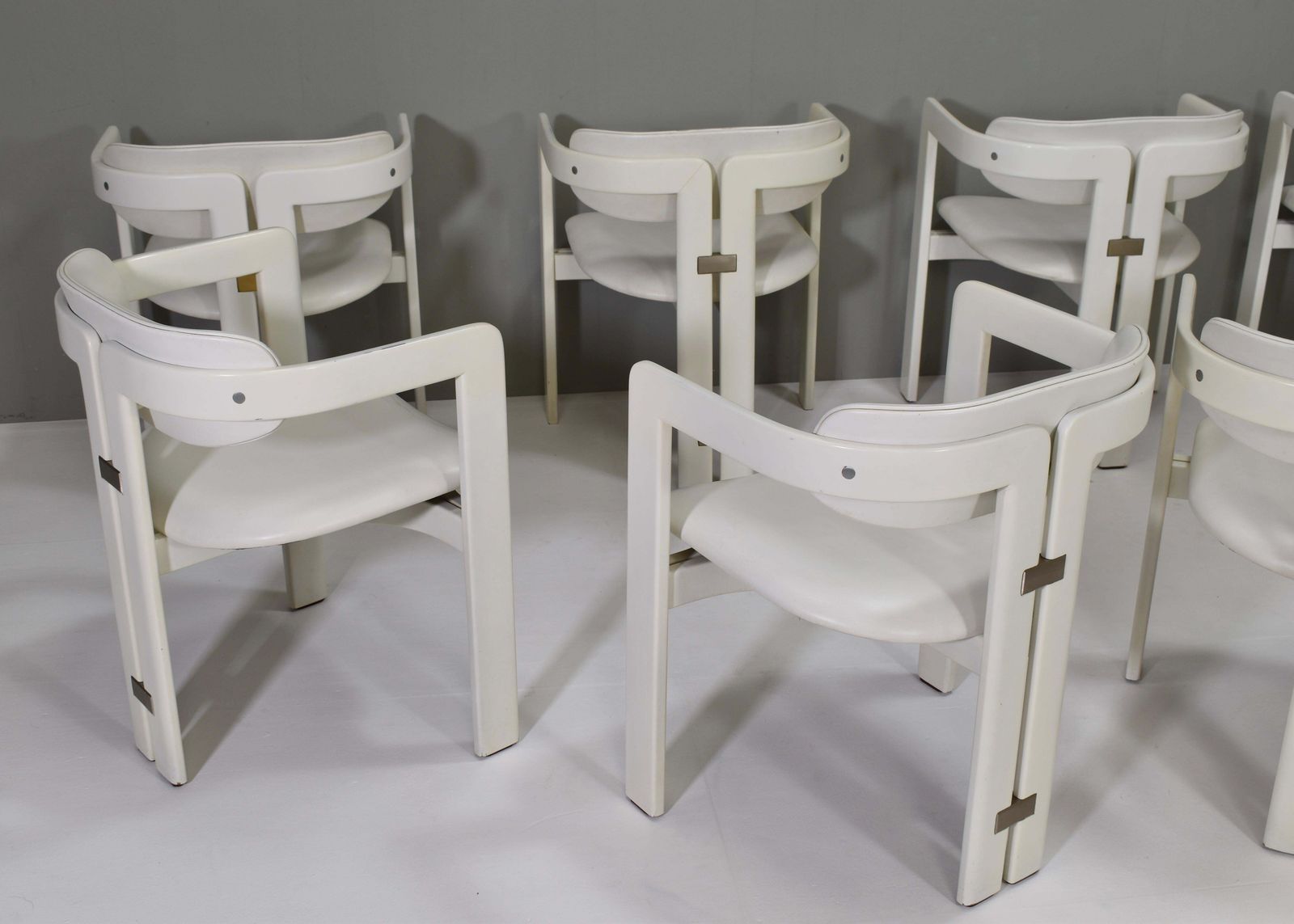 Set Of 8 Pamplona Chairs In Leather By Augusto Savini For Pozzi   Italy, 1965 photo vinterior