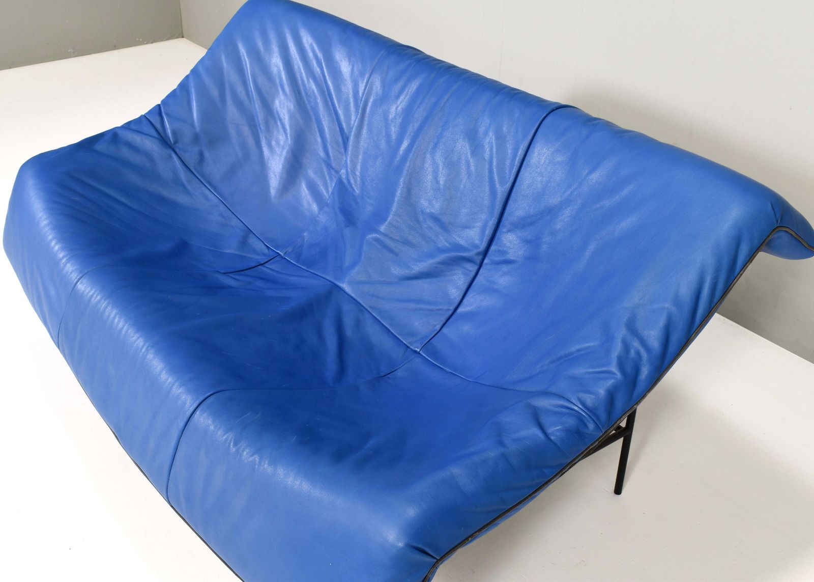 Butterfly Sofa In Leather By Gerard Van Den Berg For Montis, Netherlands, 1980's photo buy