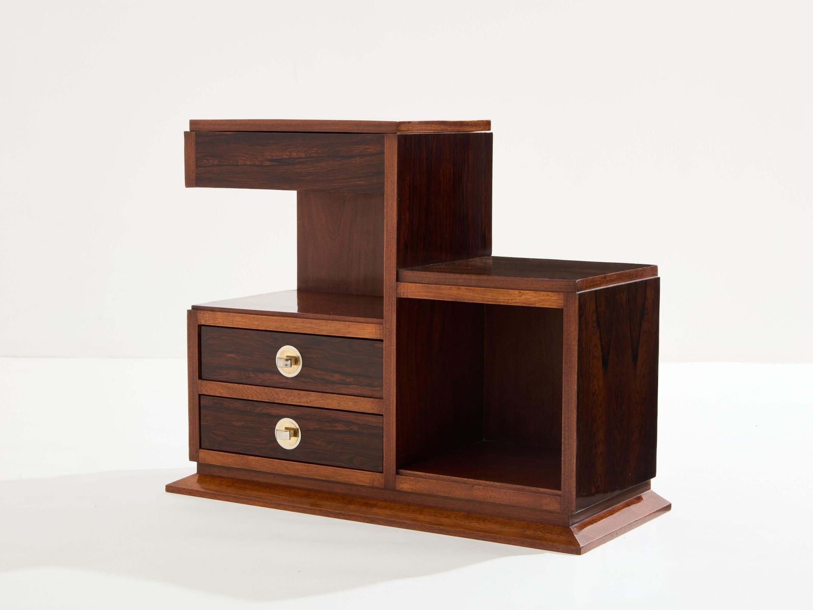 Cabinet de couture Art déco français en placage de palissandre et laiton, années 1940 photo vinterior