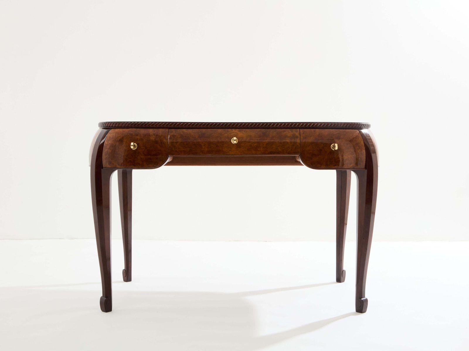 photo furniture Bureau Süe & Mare en palissandre et loupe d'amboine, 1921