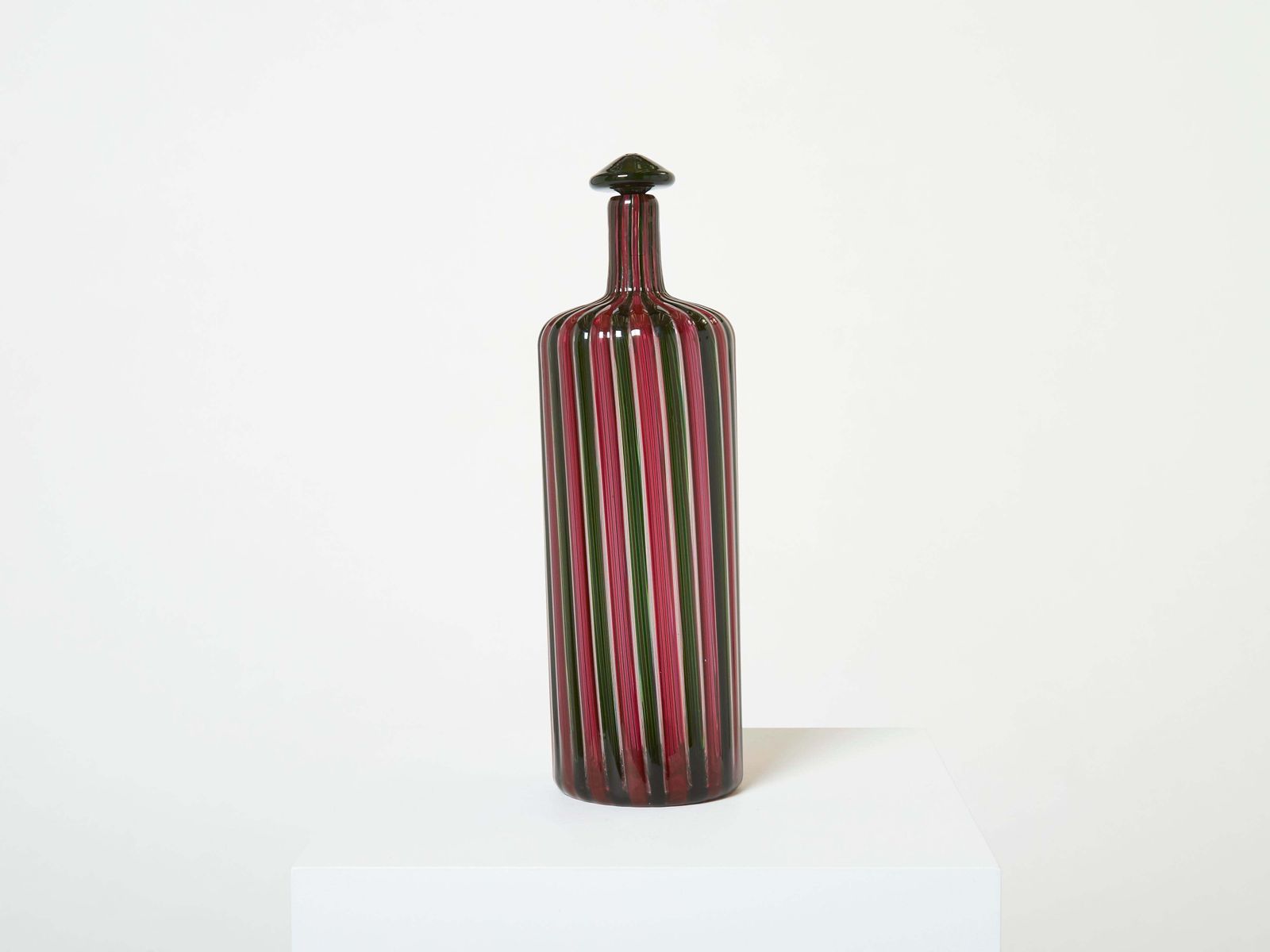 Flacon Gio Ponti Paolo Venini en verre de Murano, série Morandiana, 1982 photo furniture