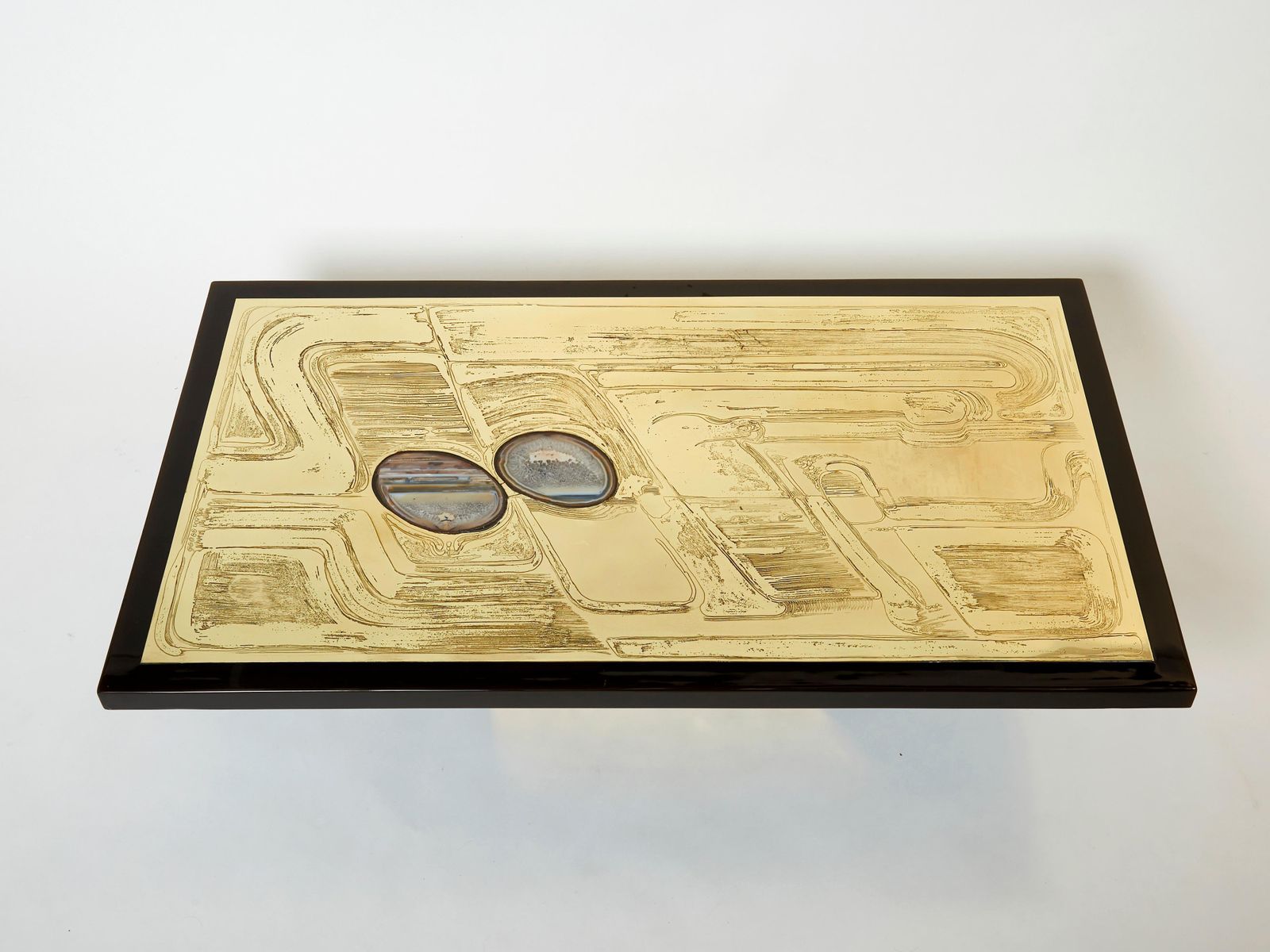 photo vinterior Table basse belge en laiton gravé avec agates, signée Christian Krekels, 1979