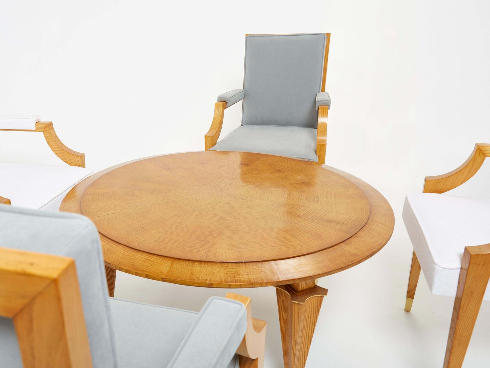 photo furniture Table basse André Arbus en bois de frêne néoclassique, années 1940
