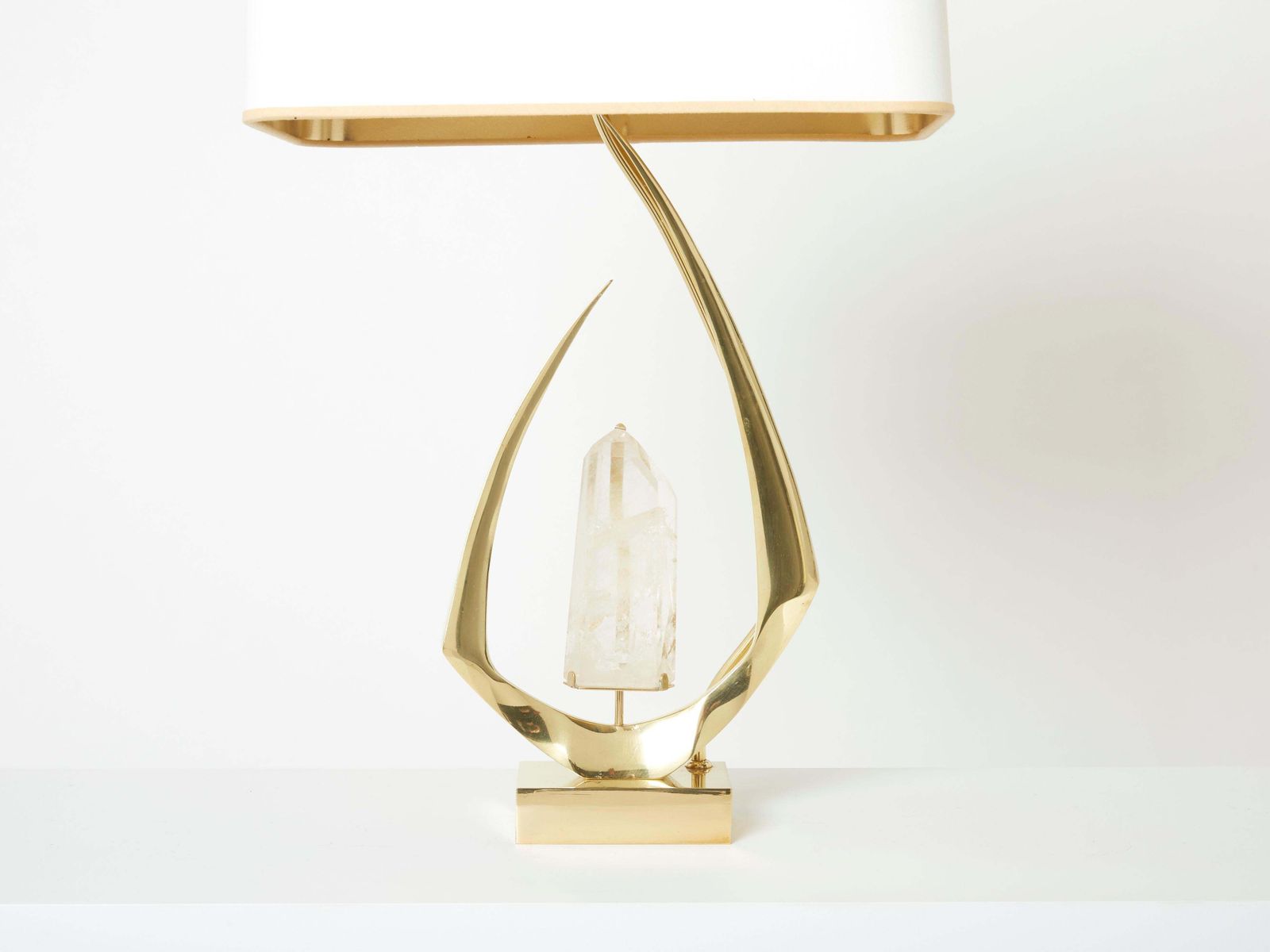 Paire de lampes de table en laiton et cristal de roche signées Willy Daro, 1970 photo Luminaires