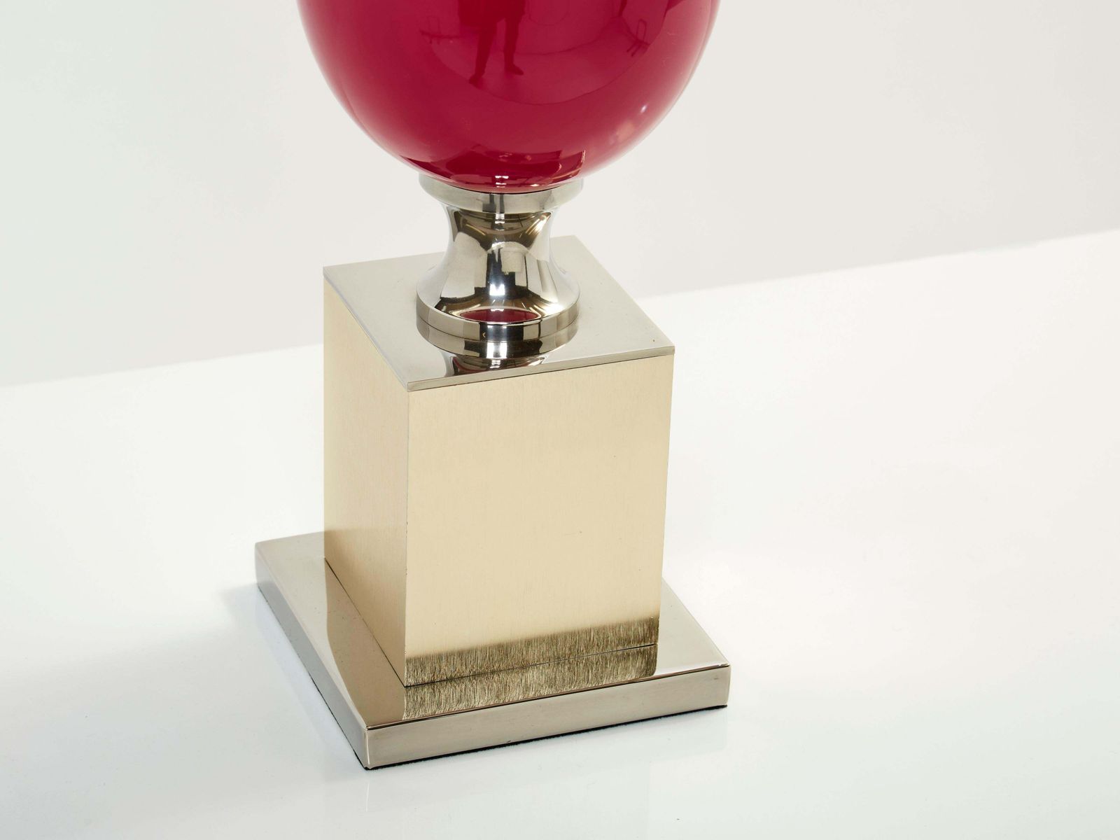 photo furniture Paire de lampes de table en laiton émaillé chromé Philippe Barbier, années 1970