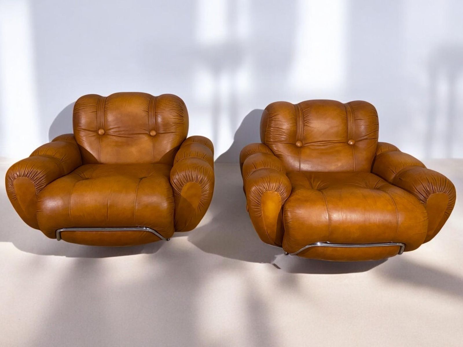 Italian Mid Century Natural Leather Space Age Armchairs, 1970s photo vintage