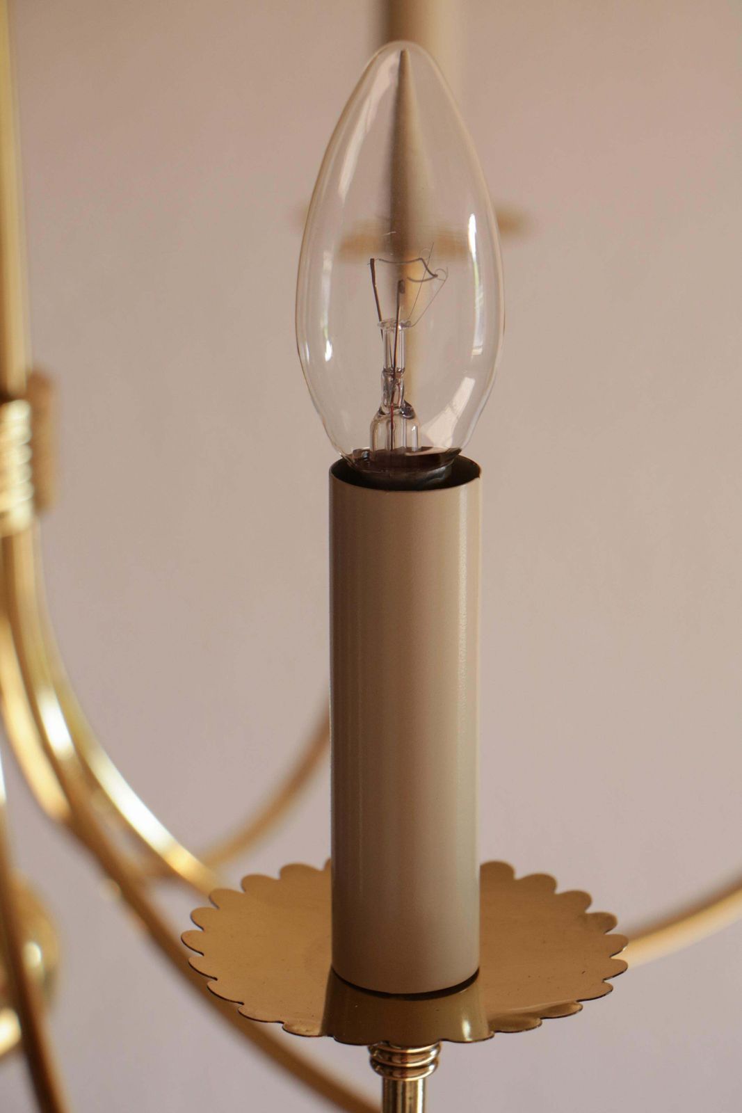 Italian Mid Century Chandelier Attributed To Guglielmo Ulrich, 1945s photo vintage