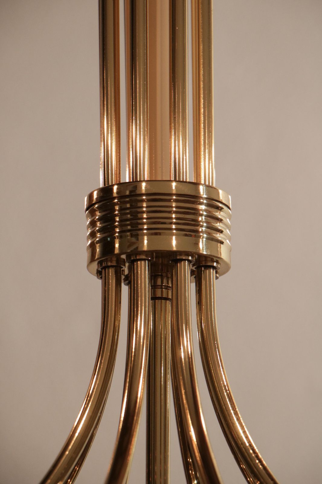 Lighting Italian Mid Century Chandelier Attributed To Guglielmo Ulrich, 1945s photo