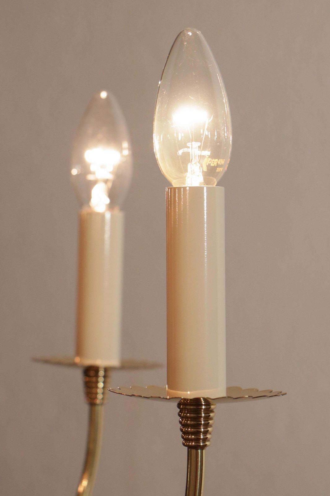 3716.0 Italian Mid Century Chandelier Attributed To Guglielmo Ulrich, 1945s photo