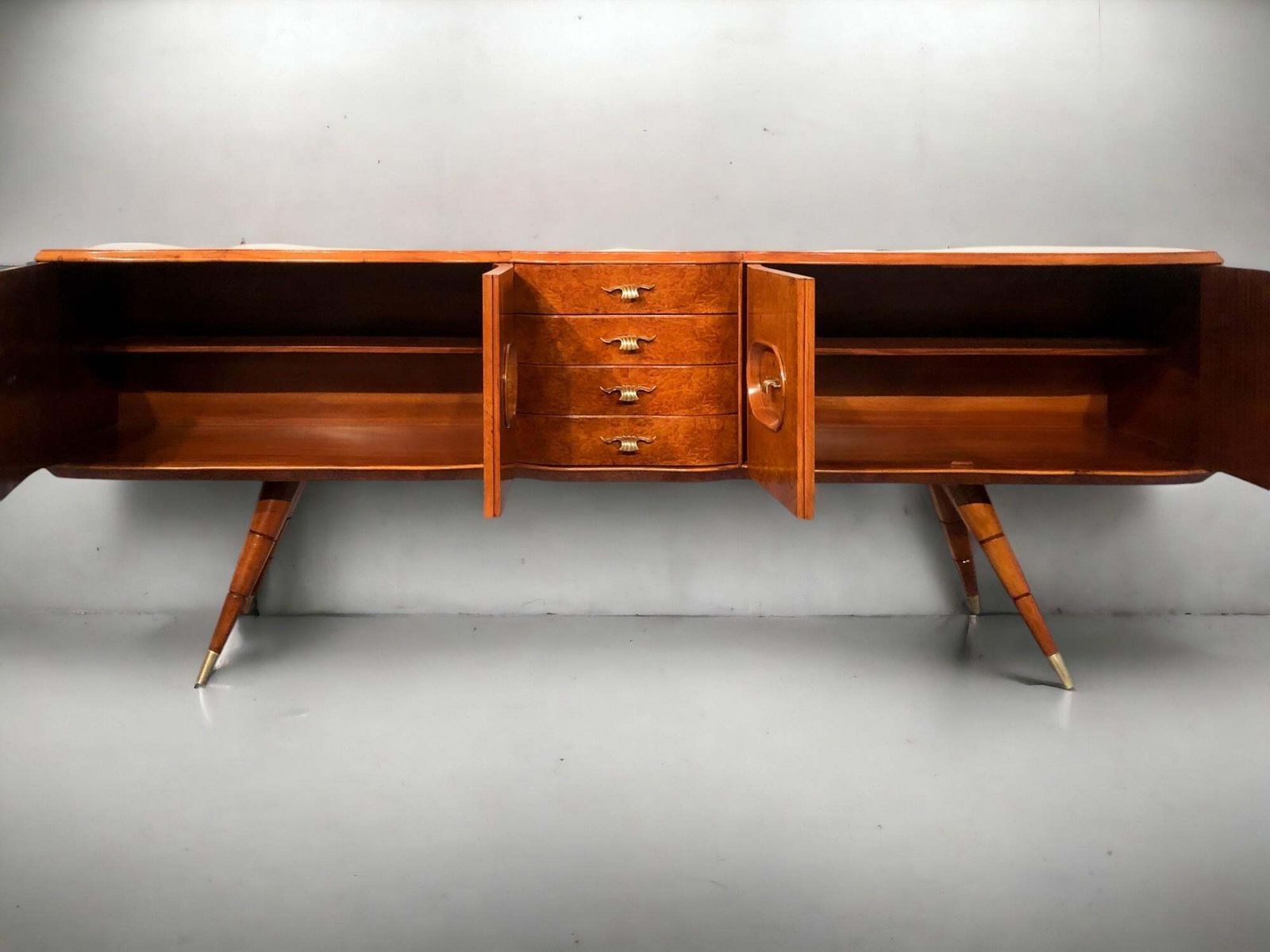 Italian Mid Century Sideboard Honey Color In Birch Wood, 1950s photo vintage
