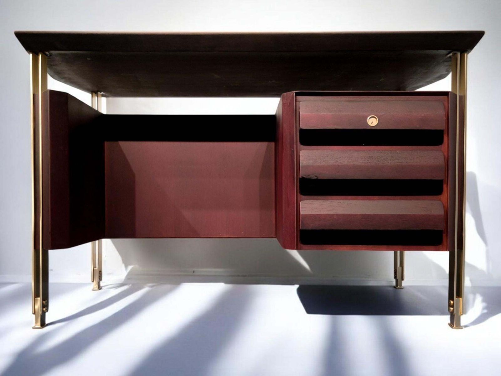 Italian Mid Century Modern Executive Table Desk By Vittorio Dassi, 1960s photo 2700.0
