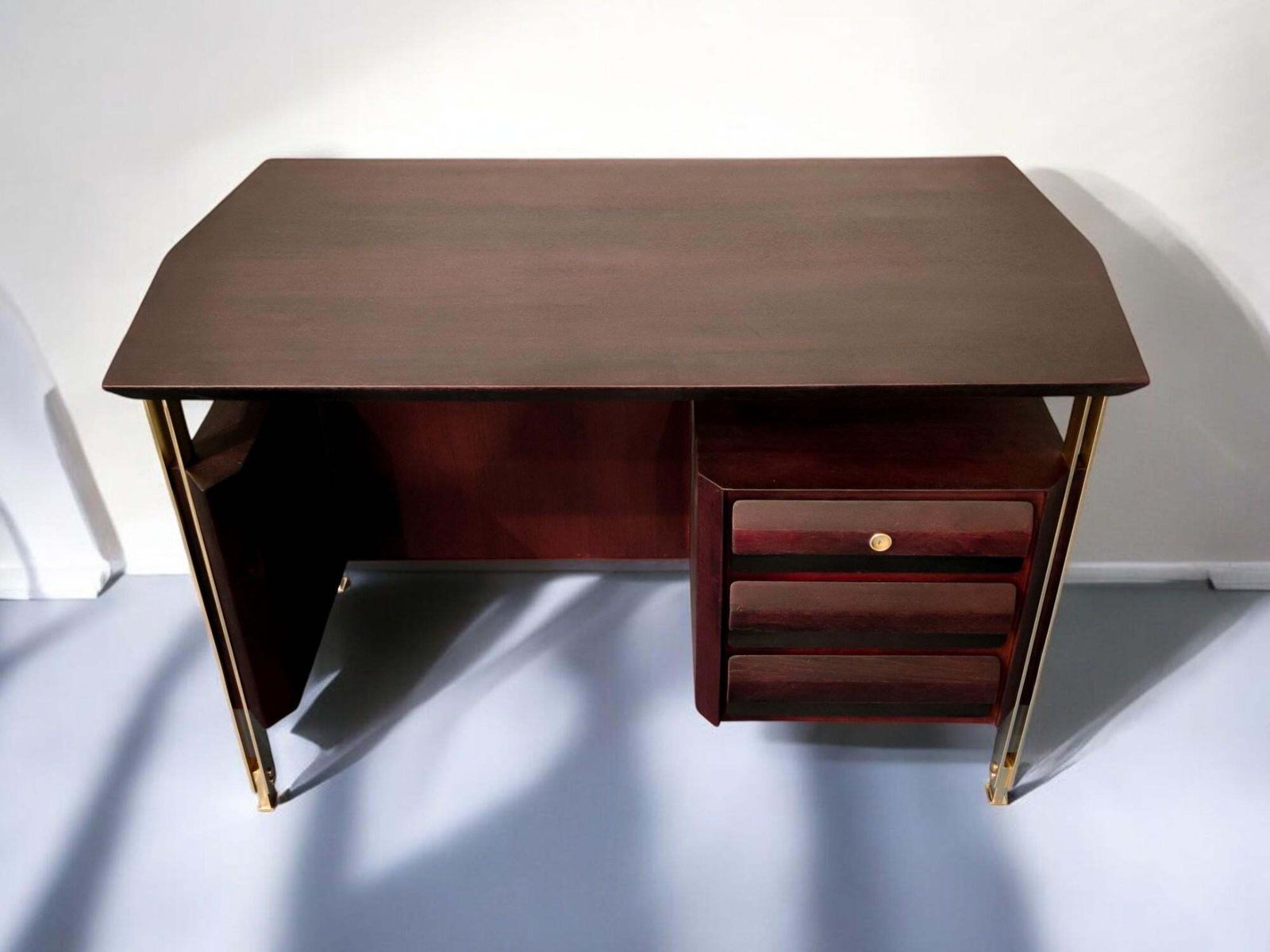 Italian Mid Century Modern Executive Table Desk By Vittorio Dassi, 1960s photo vinterior