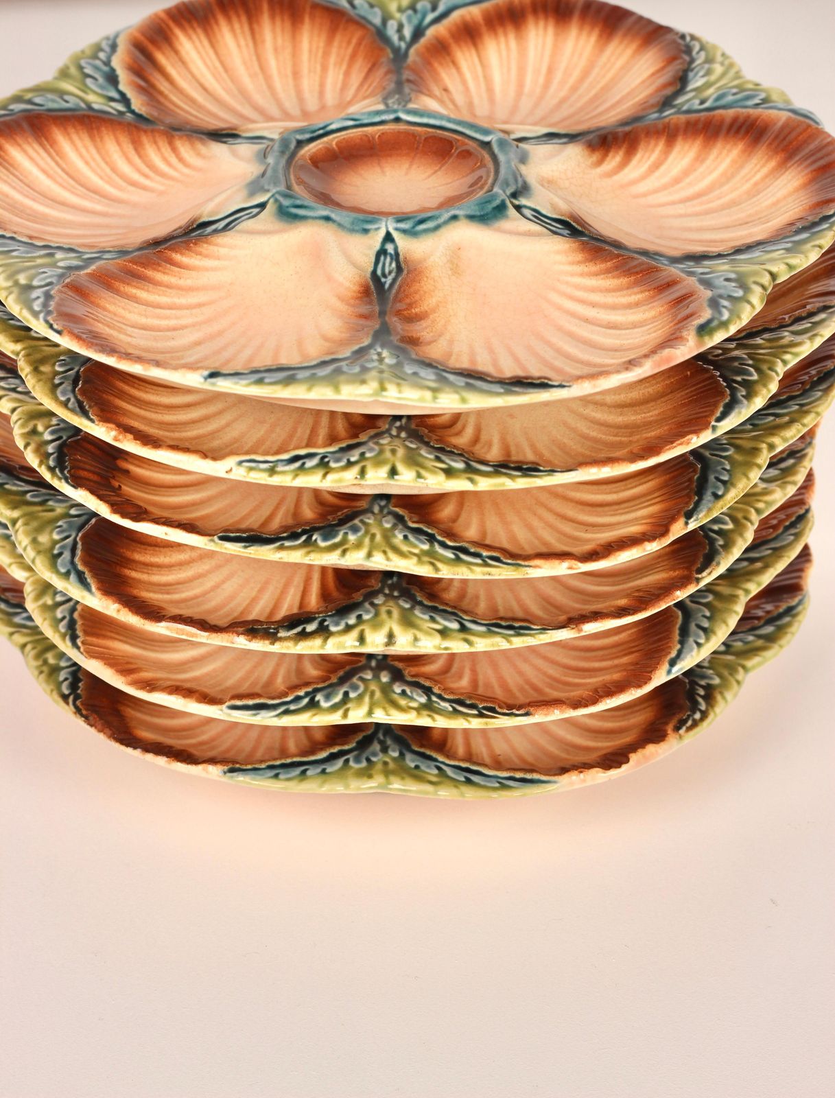 19th Century Sarreguemines Majolica Seaweed And Shell Barbotine Oyster Plate photo vinterior